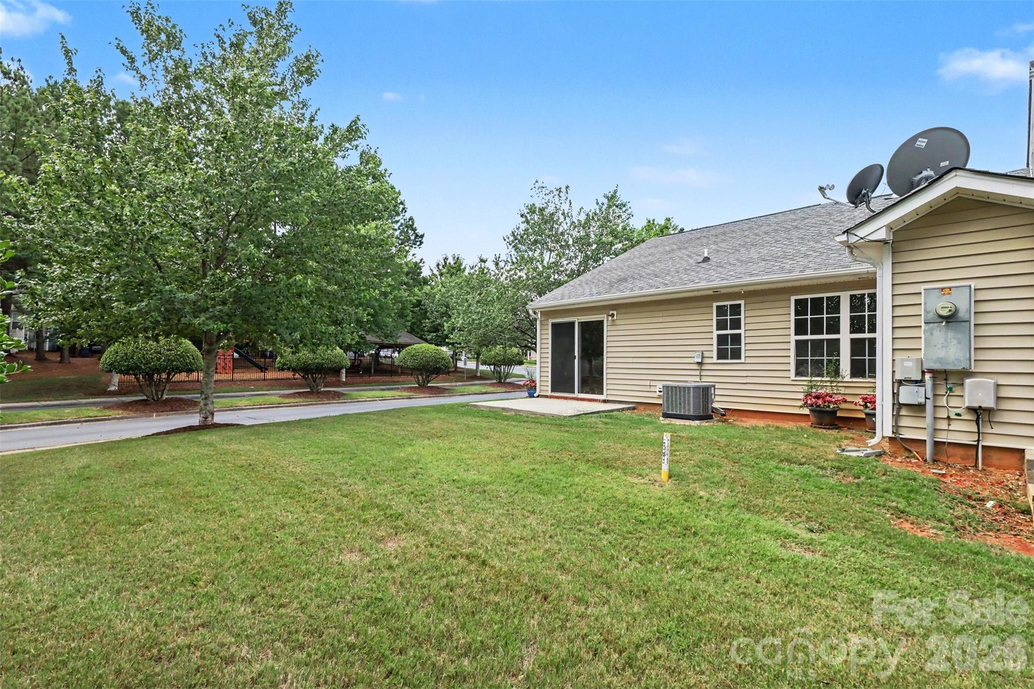 6124 Warrior Avenue Property Photo 24