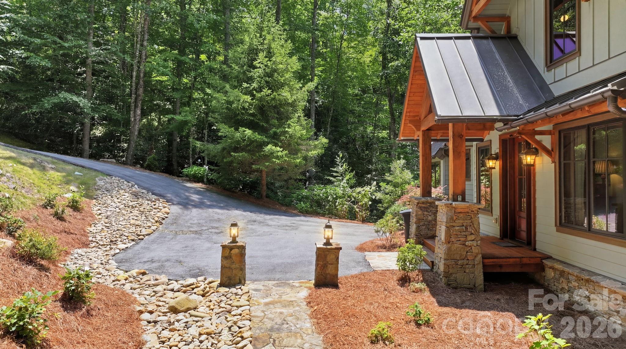185 Songcatcher Court Property Photo 3
