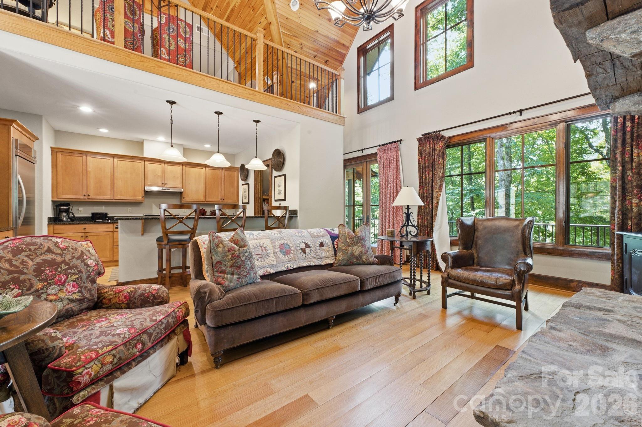 185 Songcatcher Court Property Photo 5