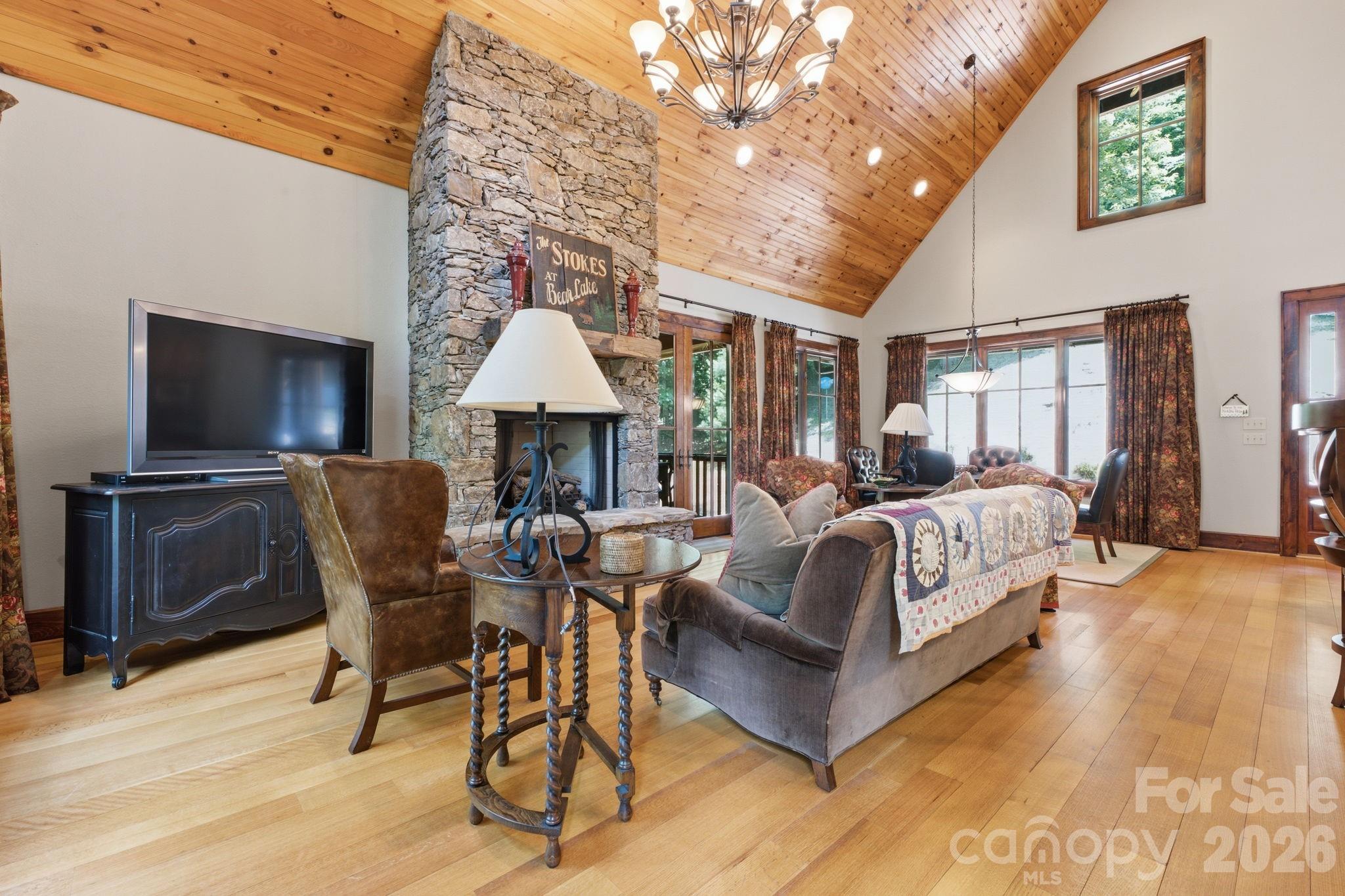 185 Songcatcher Court Property Photo 7