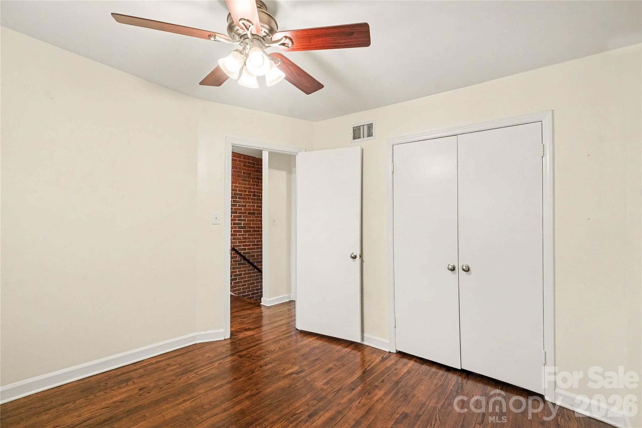 4333 Hathaway Street Property Photo 10