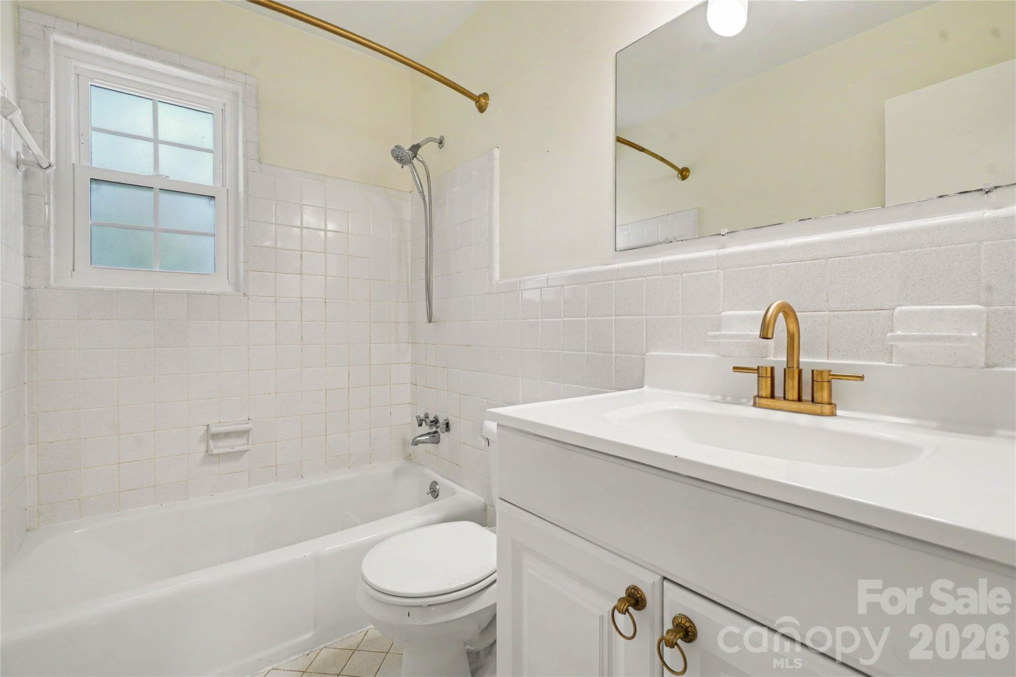 4333 Hathaway Street Property Photo 16