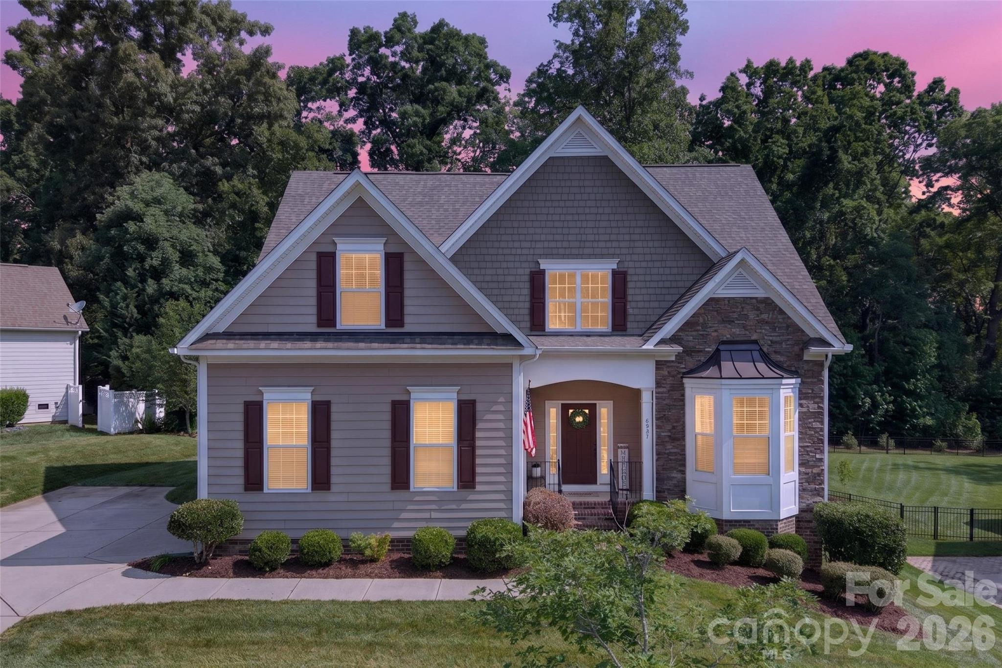 6405 Alba Rose Lane Property Photo 2
