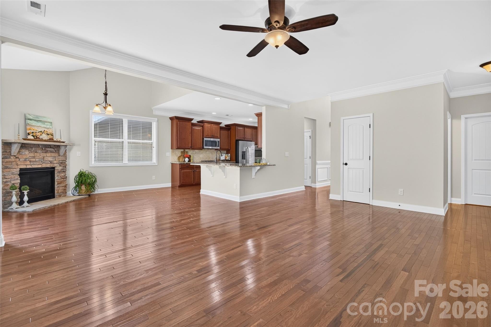 6405 Alba Rose Lane Property Photo 9
