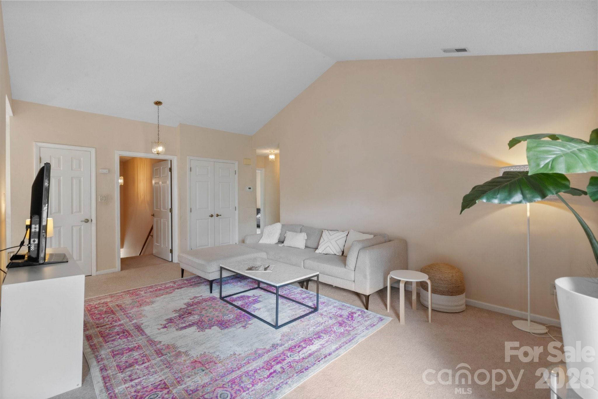 2834 Iron Gate Lane Property Photo 5