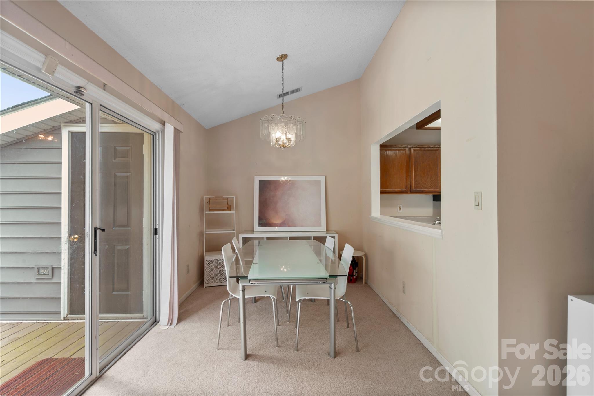 2834 Iron Gate Lane Property Photo 8