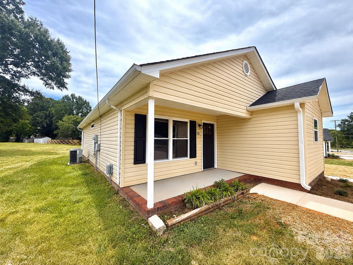 121 S Beaver Street Property Photo 1