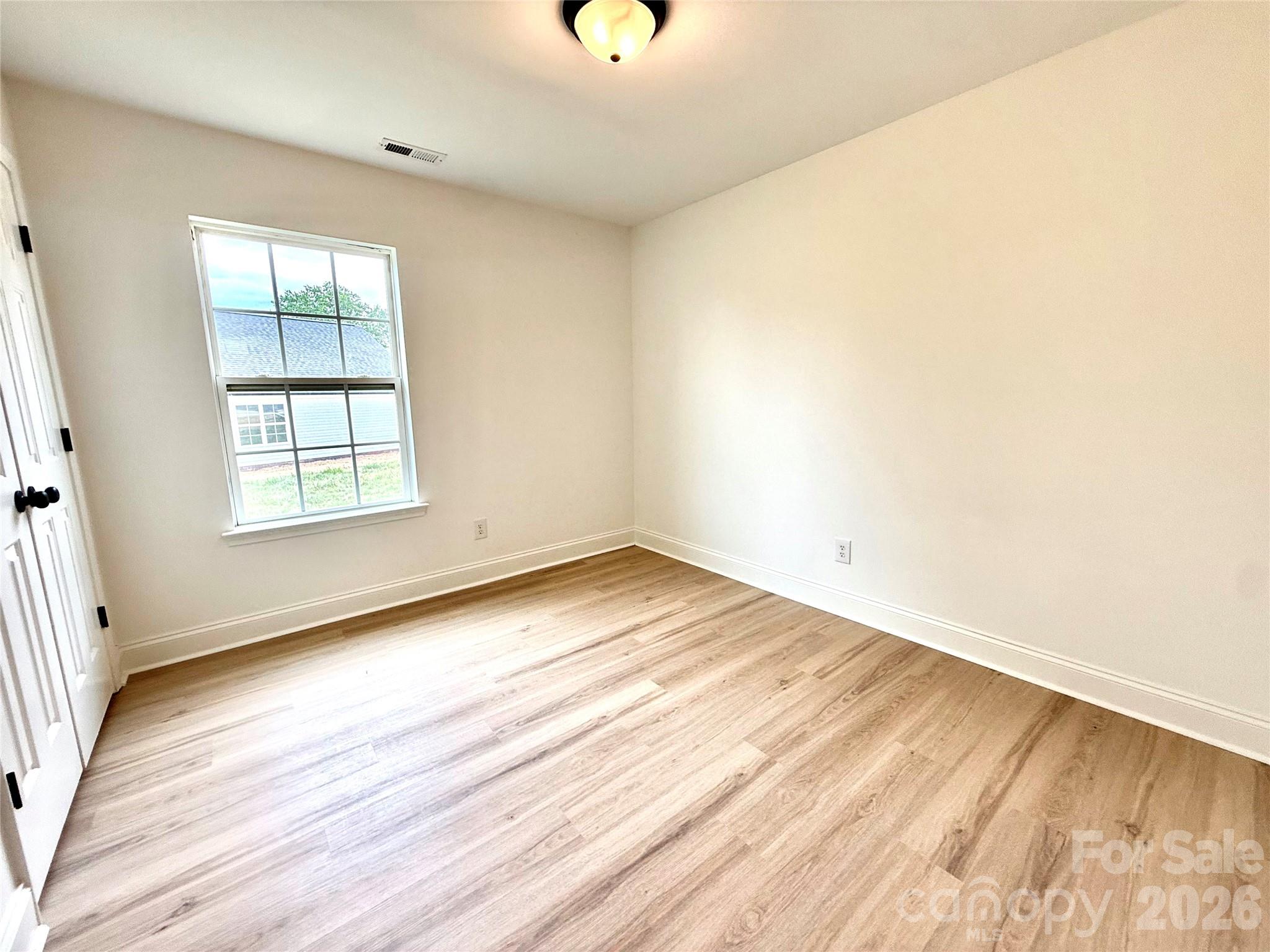 121 S Beaver Street Property Photo 13