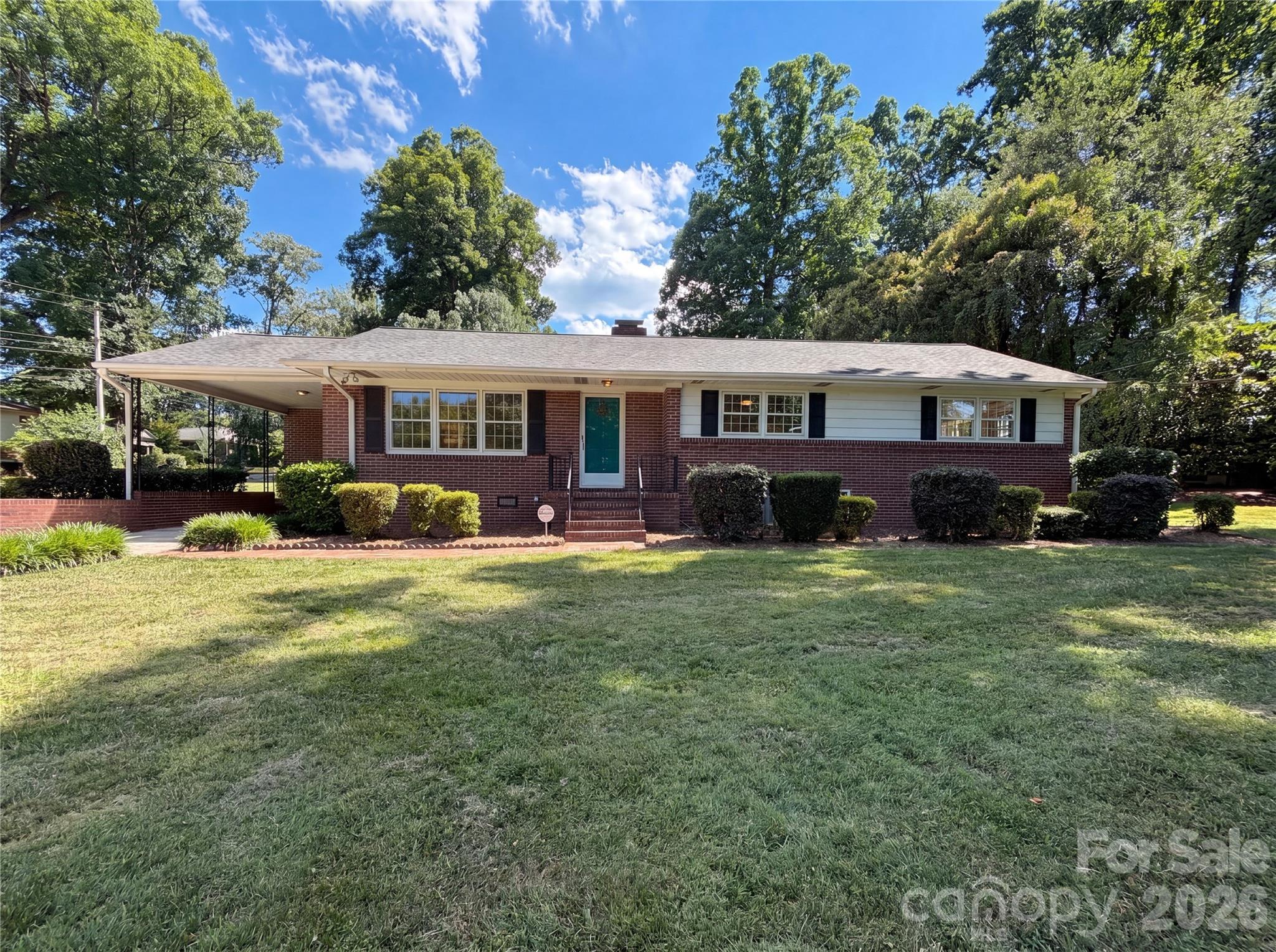 501 Derby Court Property Photo 1