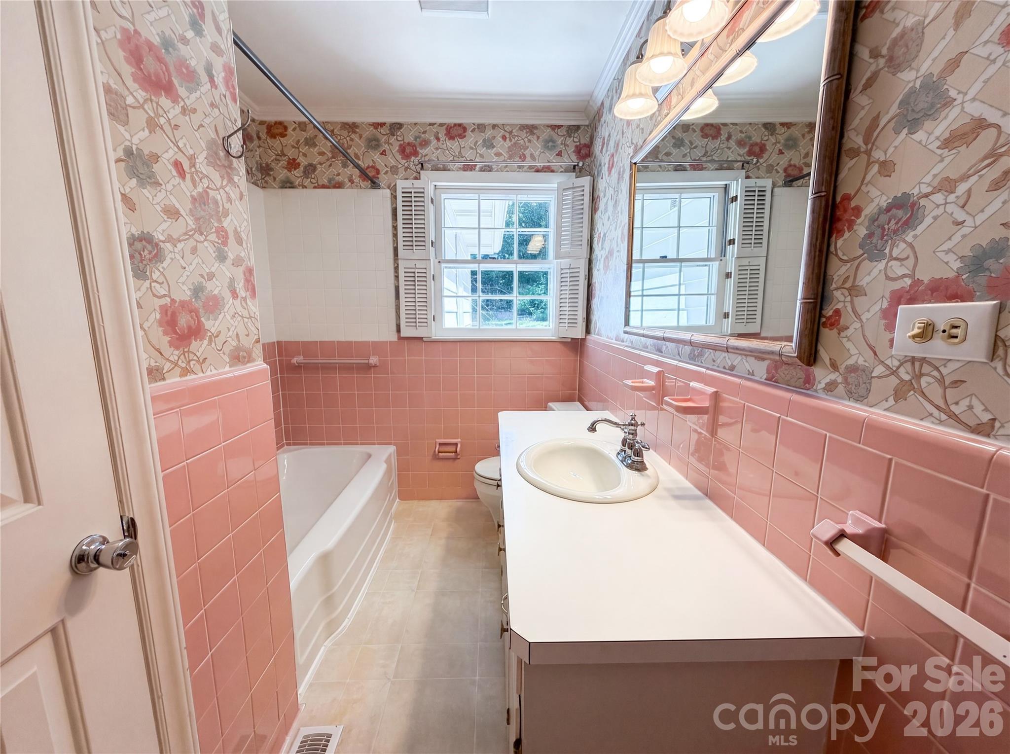 501 Derby Court Property Photo 11