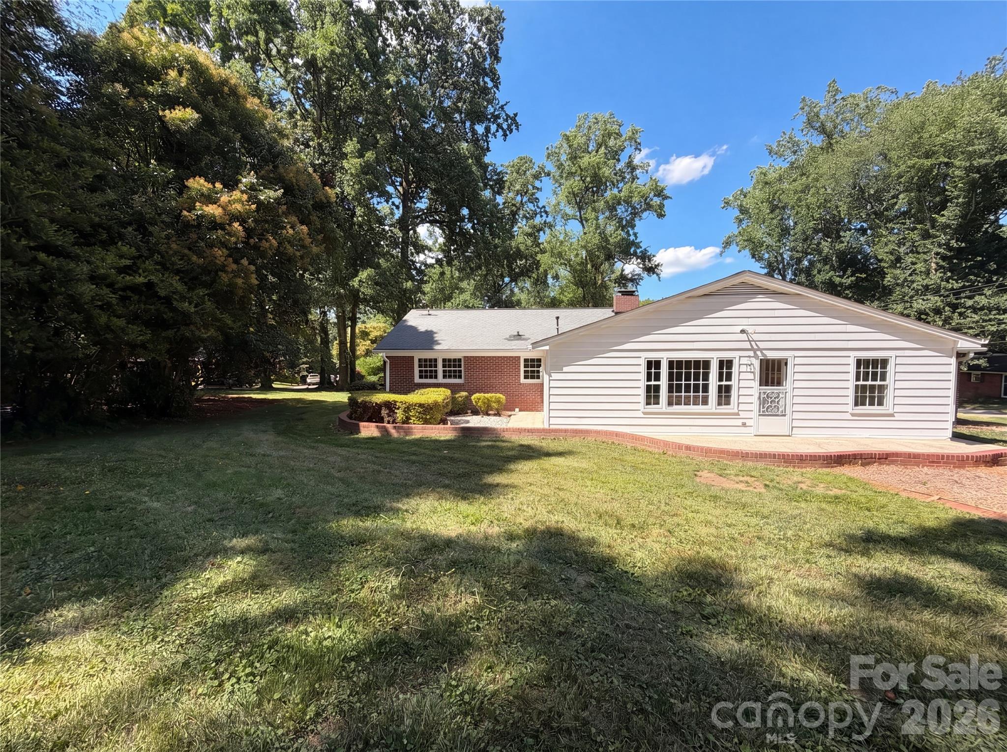501 Derby Court Property Photo 14