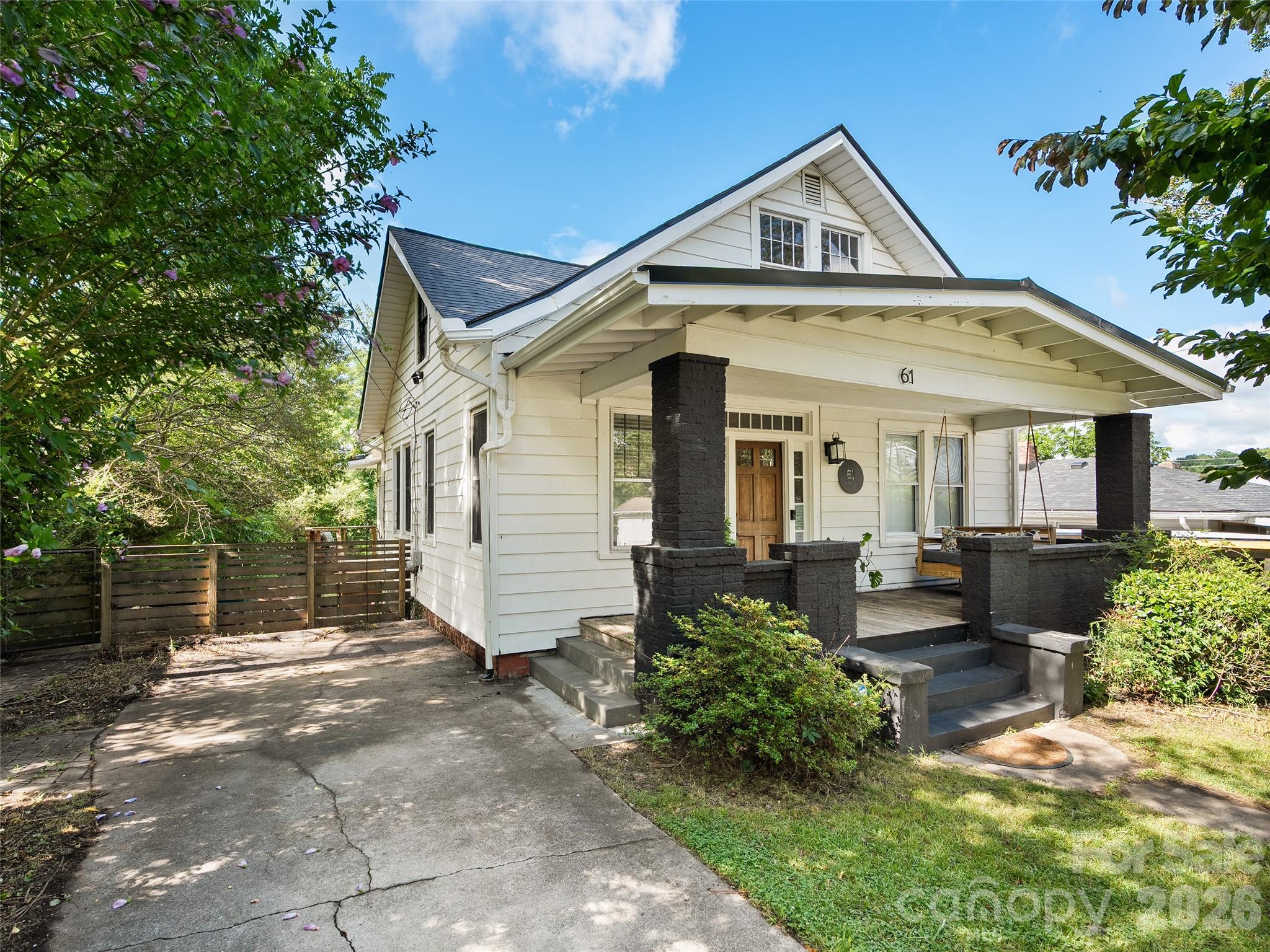 61 Walton Street Property Photo 2
