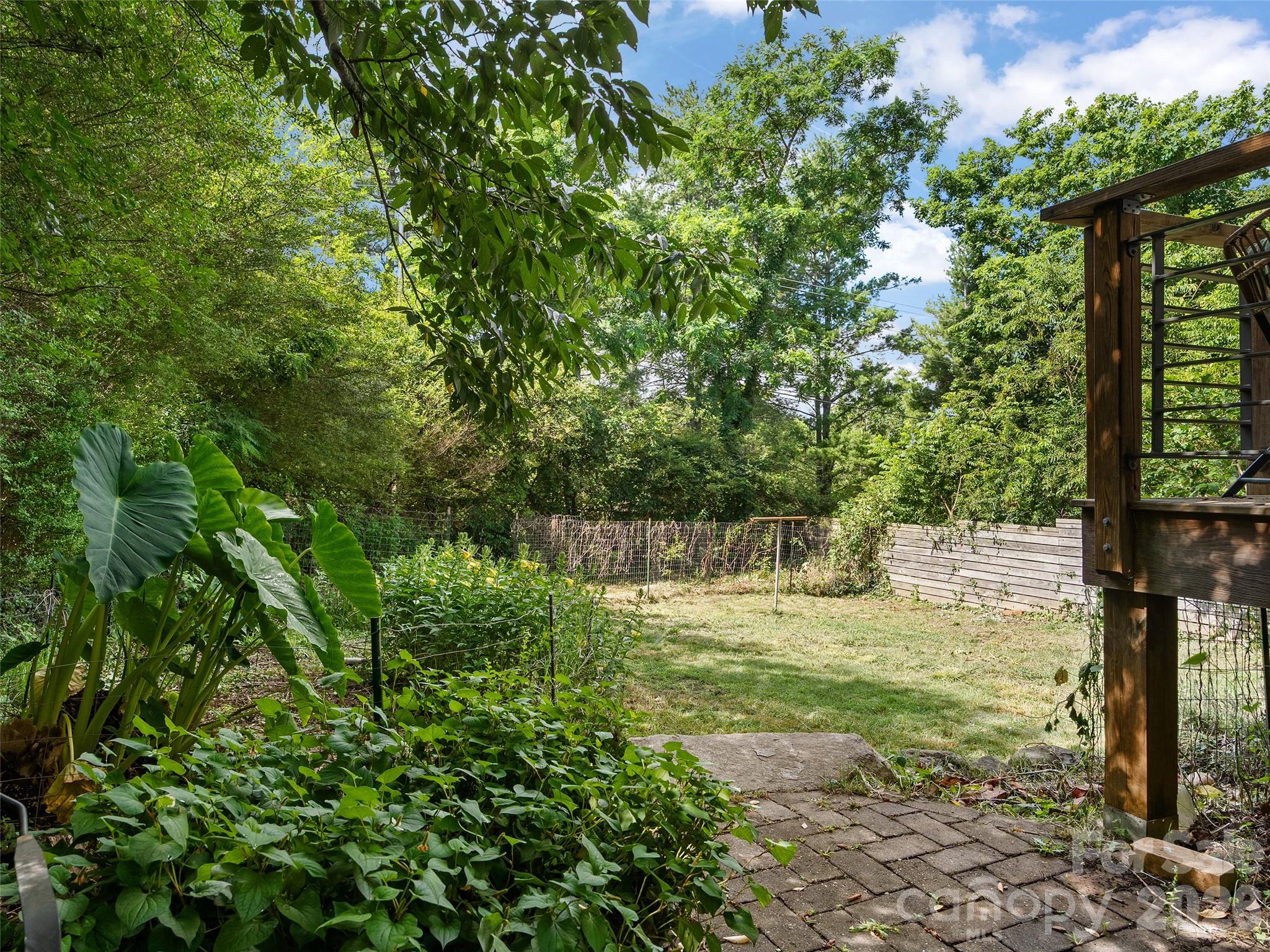 61 Walton Street Property Photo 22