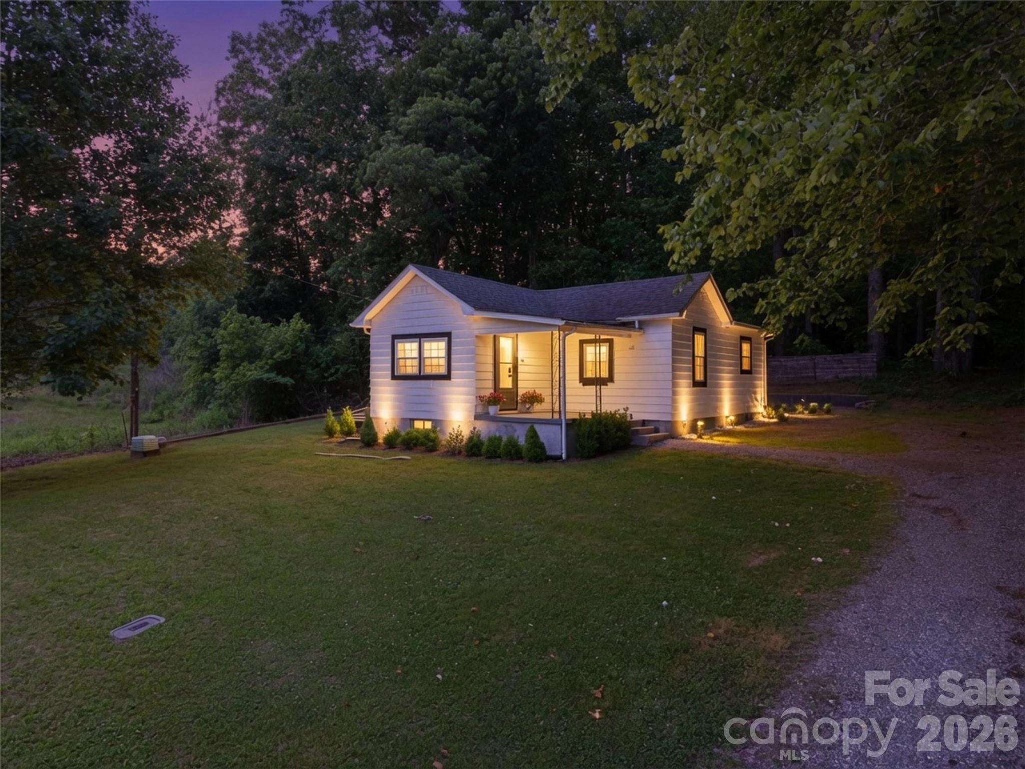 1320 Tom Fox Street Property Photo 1