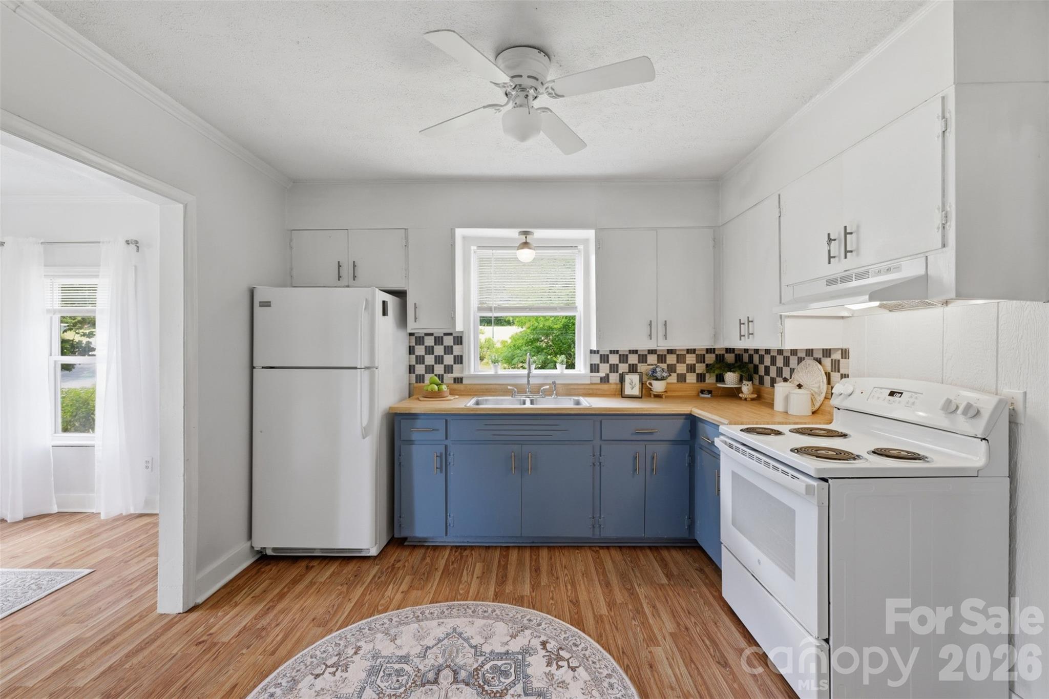 1320 Tom Fox Street Property Photo 13