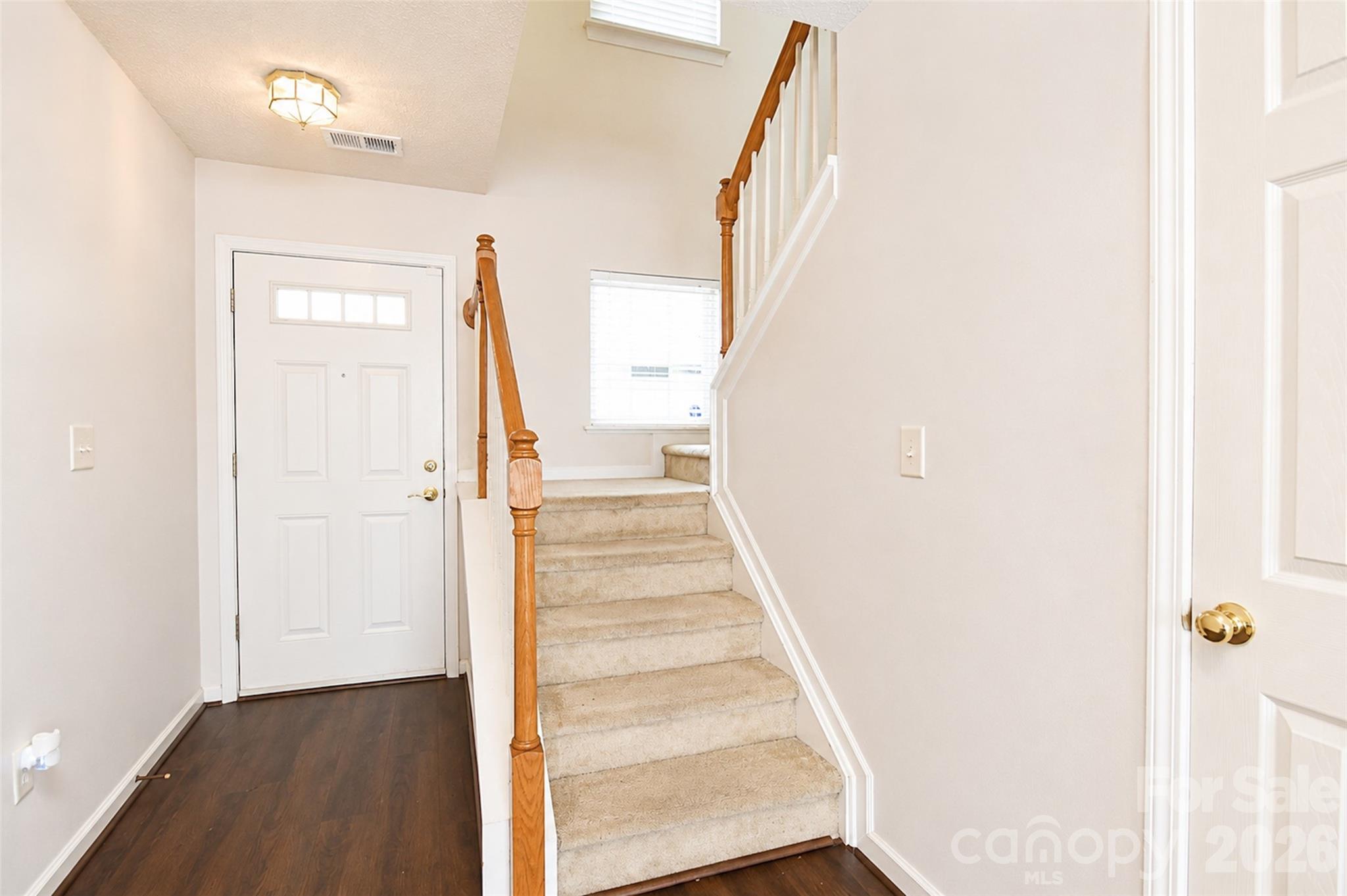 10618 Pointed Leaf Court Property Photo 10