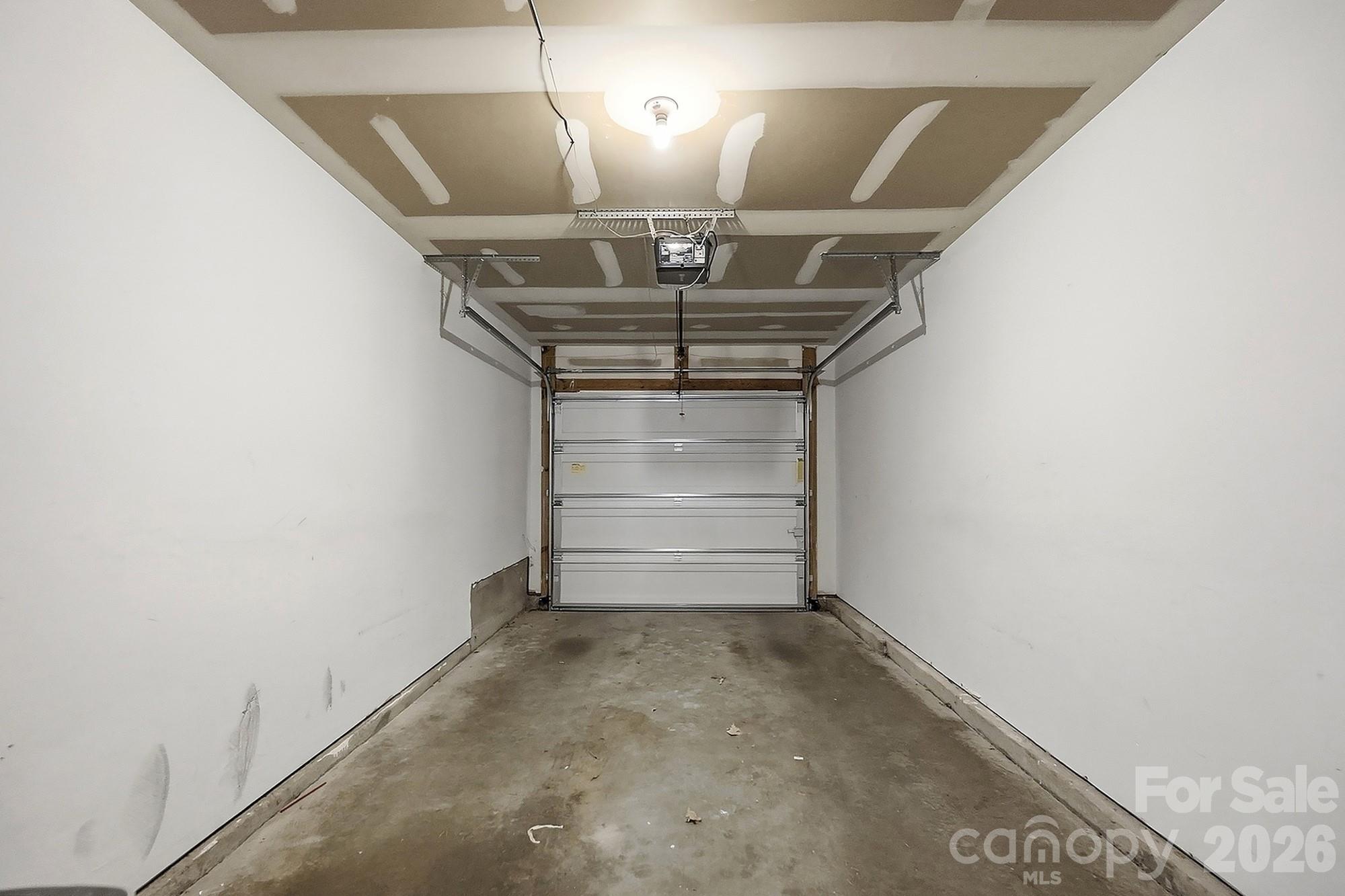 10618 Pointed Leaf Court Property Photo 18