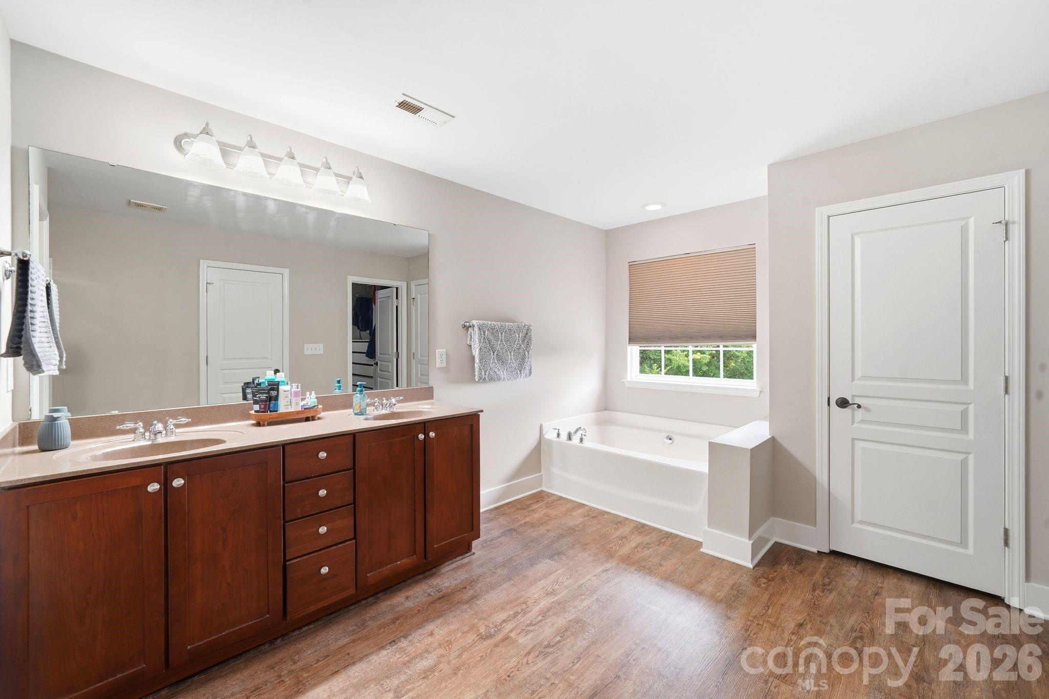 3585 Leighton Drive Property Photo 25