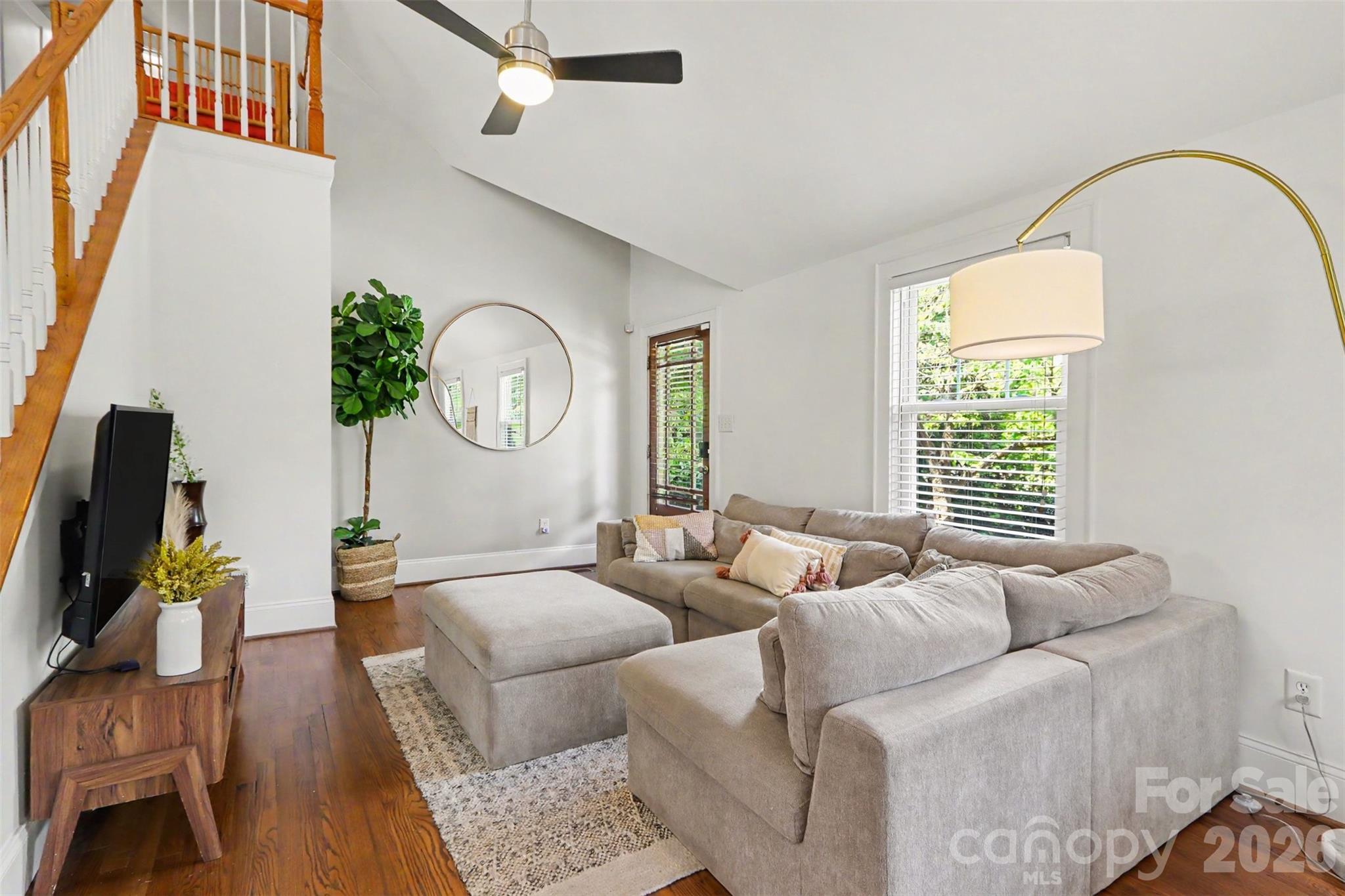 1013 Spruce Street Property Photo 3
