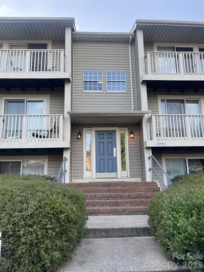 1641 Arlyn Circle F Property Photo 1