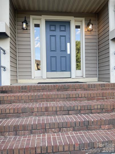 1641 Arlyn Circle F Property Photo 2
