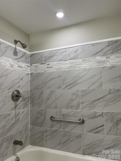 1641 Arlyn Circle F Property Photo 18