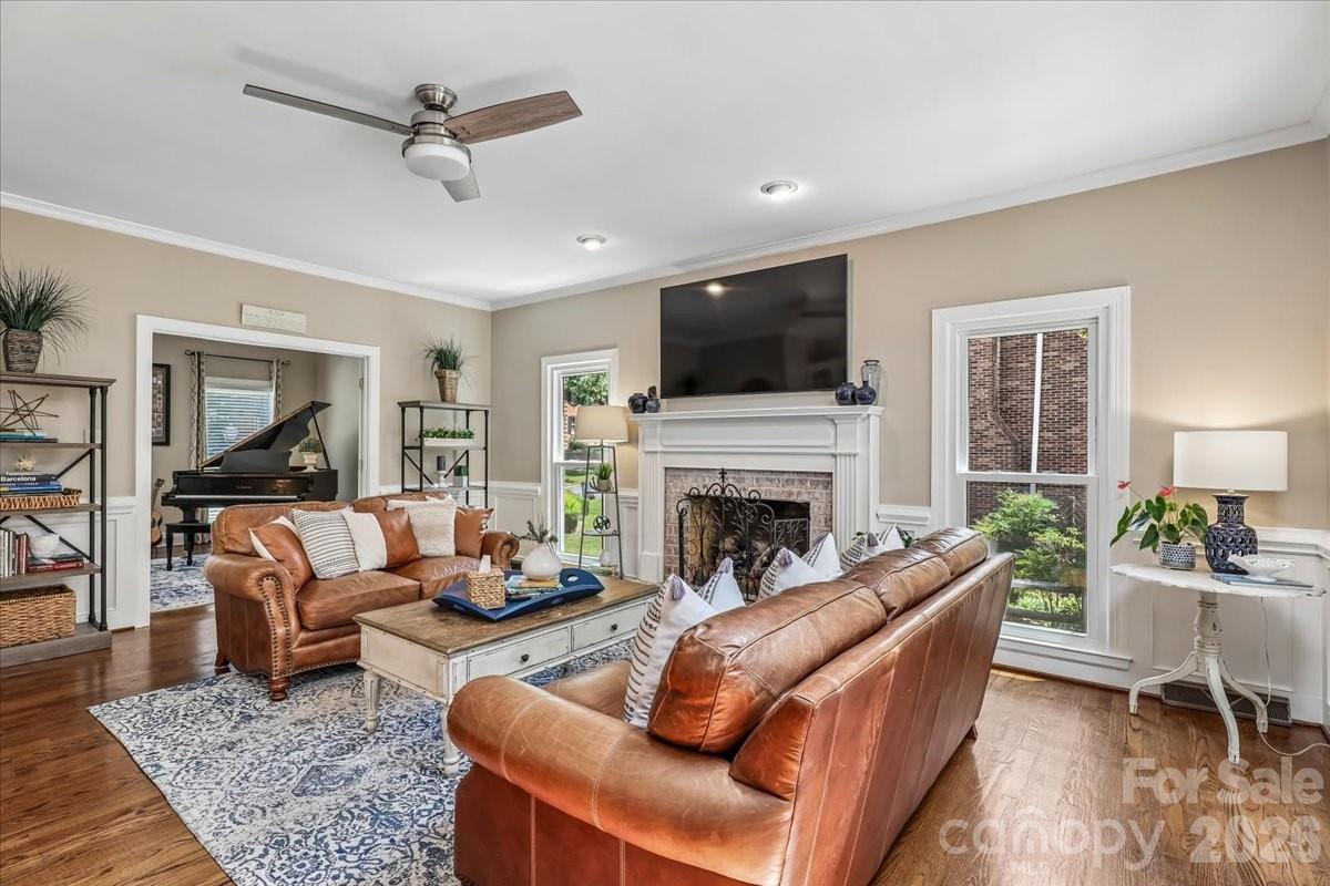 10516 Hollybrook Drive Property Photo 17