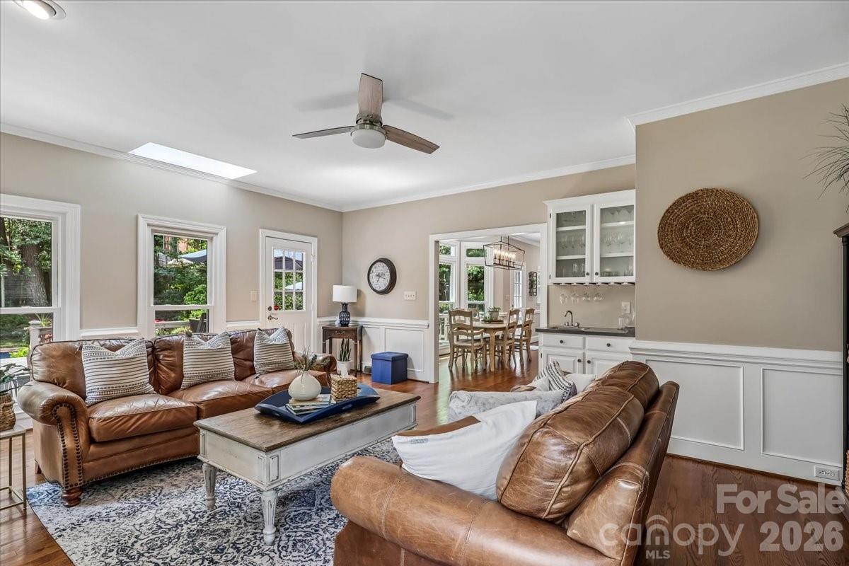 10516 Hollybrook Drive Property Photo 18