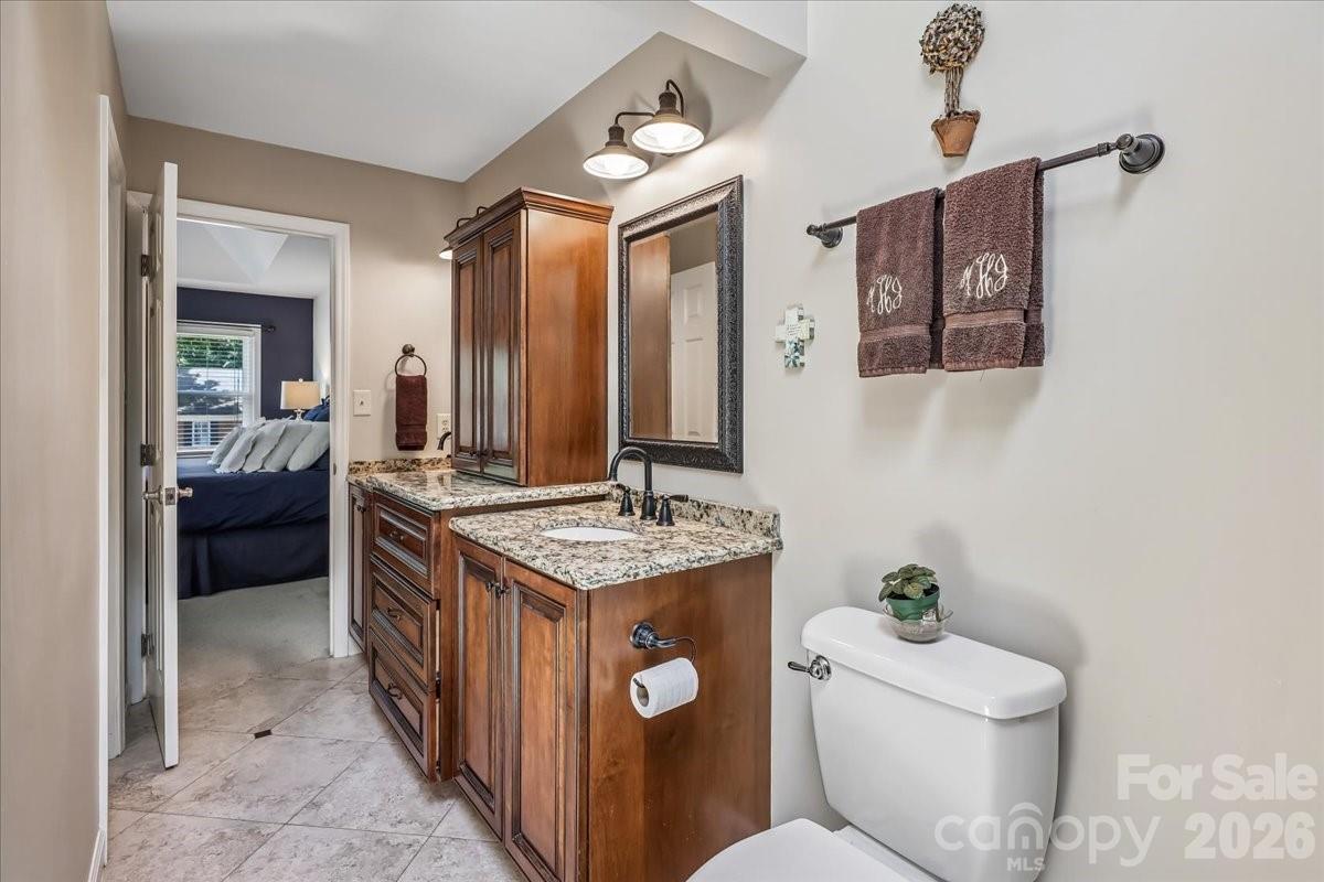 10516 Hollybrook Drive Property Photo 23