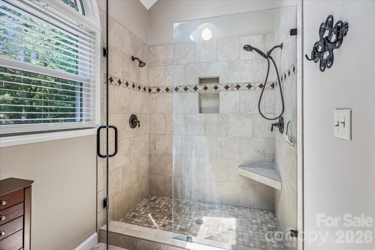 10516 Hollybrook Drive Property Photo 24