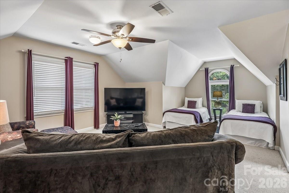10516 Hollybrook Drive Property Photo 34