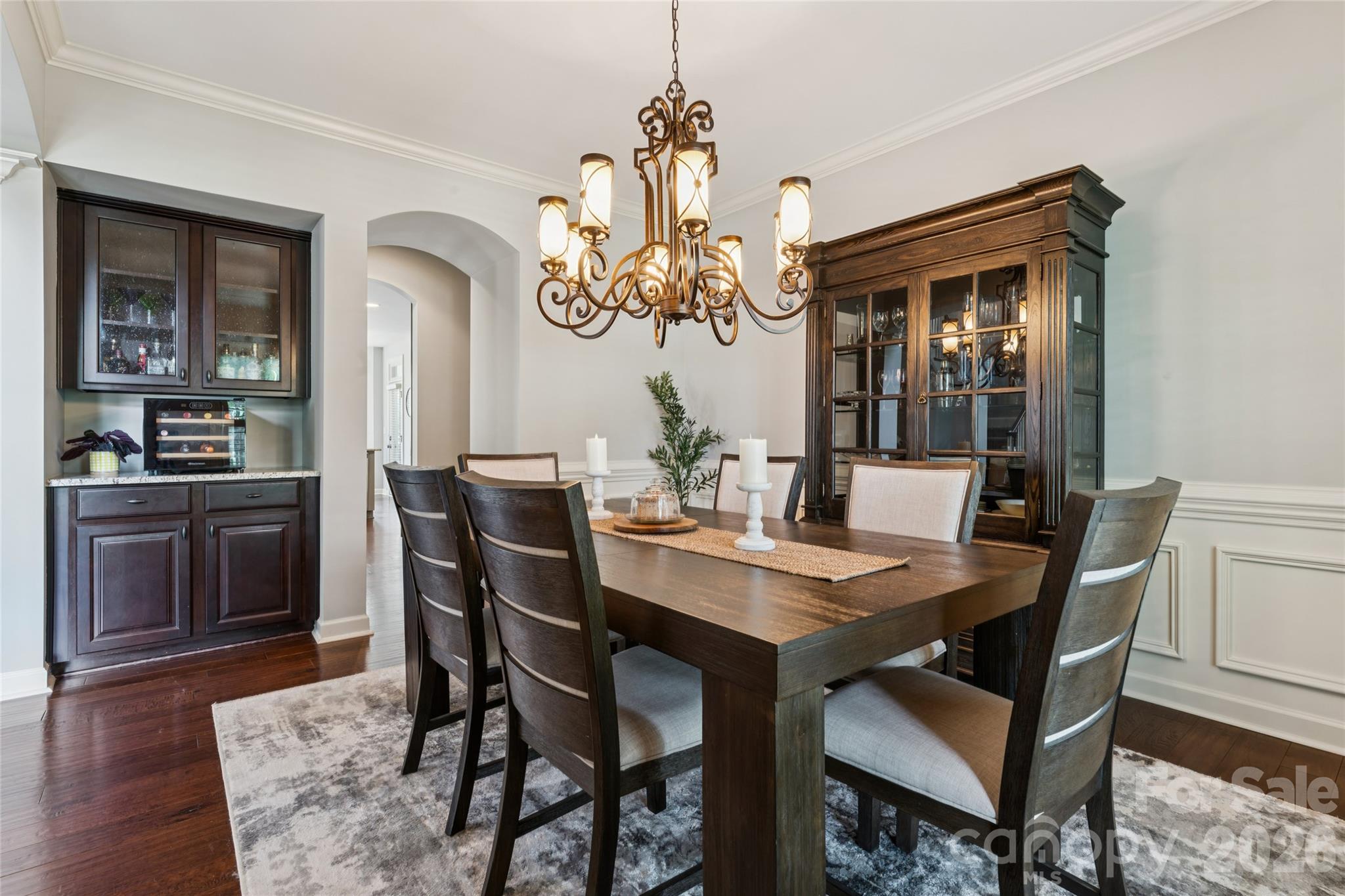 10611 Euclid Avenue Property Photo 6