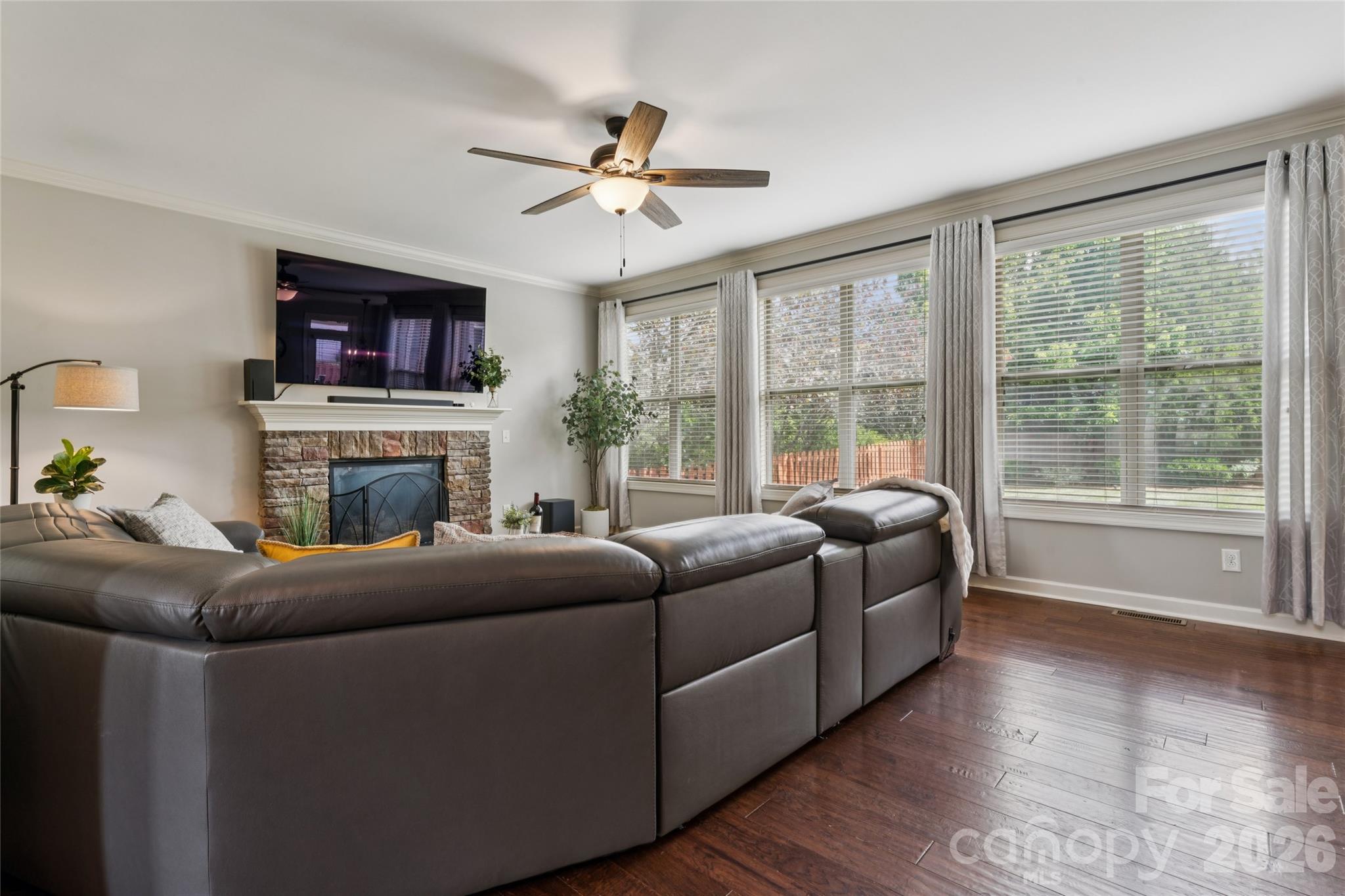 10611 Euclid Avenue Property Photo 8