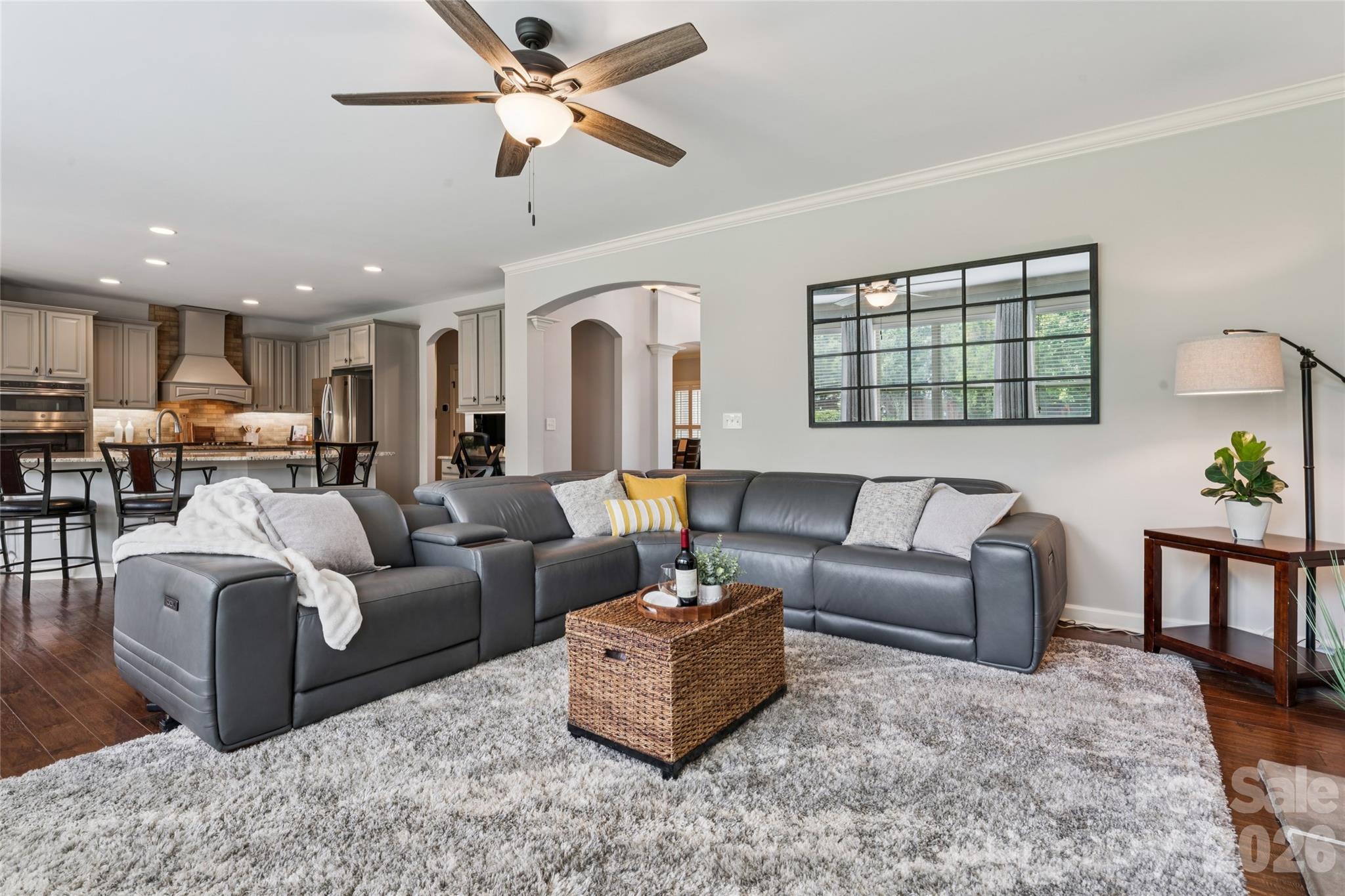 10611 Euclid Avenue Property Photo 10