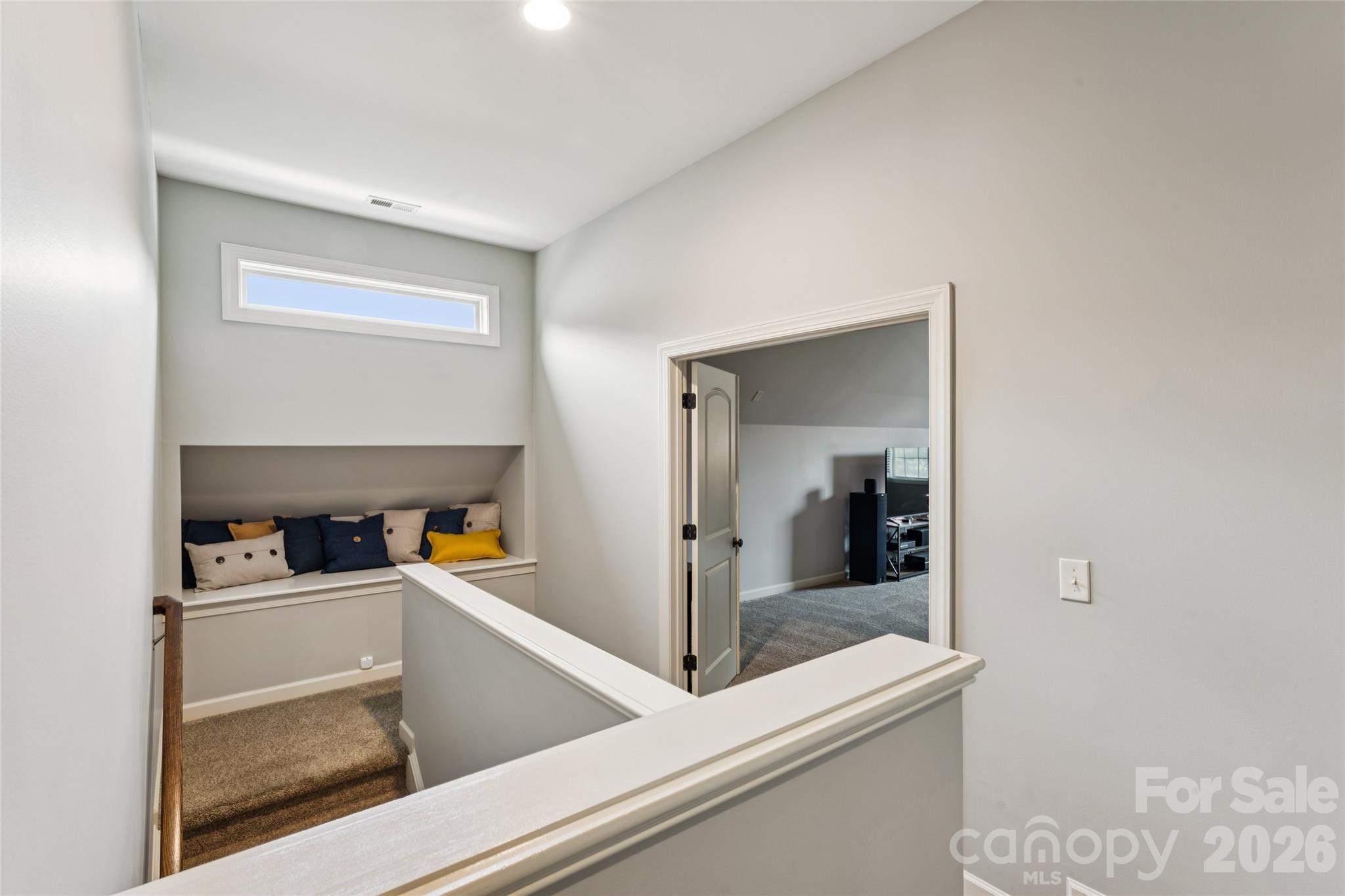 10611 Euclid Avenue Property Photo 37