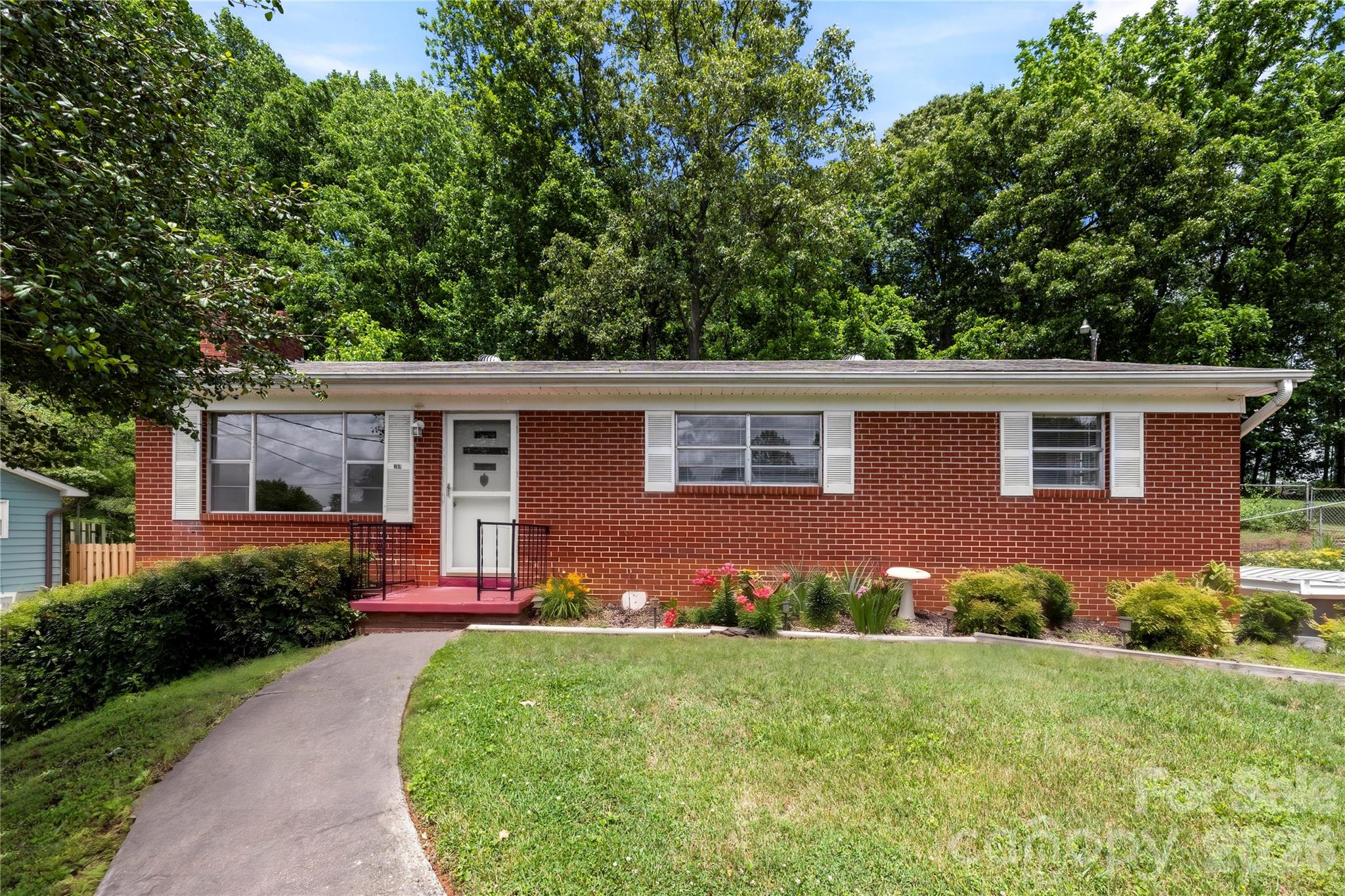 309 Oak Hill Road Property Photo 2