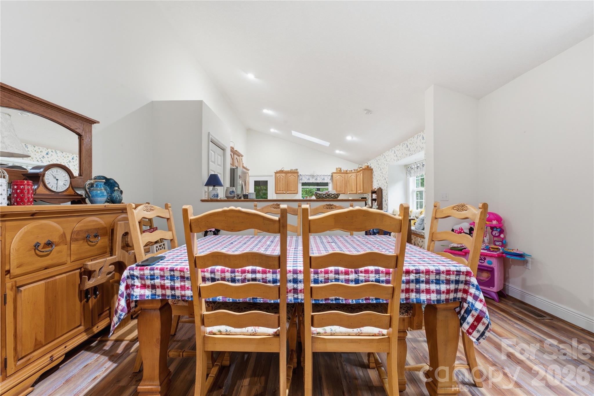 100 Foresthill Lane Property Photo 13