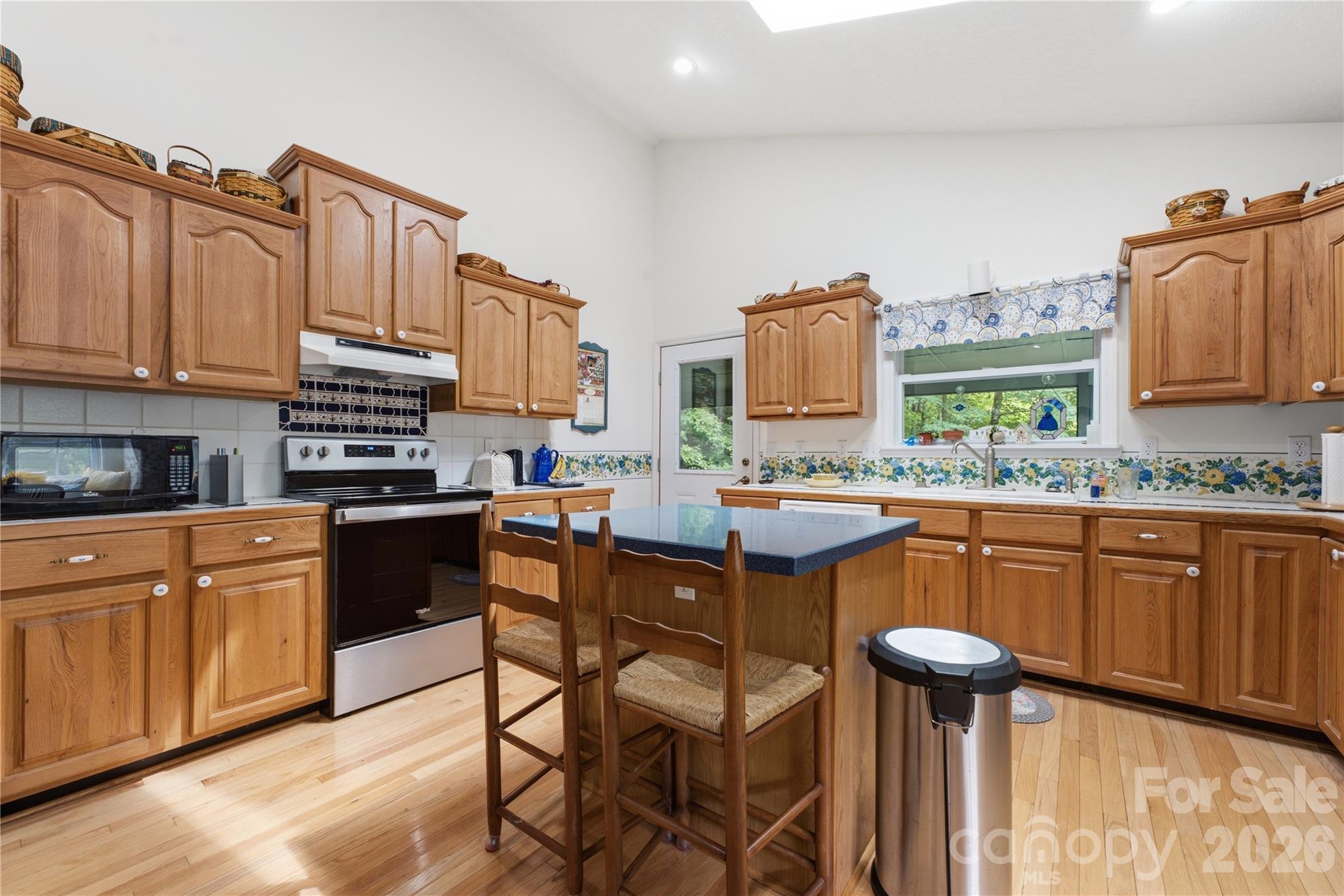100 Foresthill Lane Property Photo 16