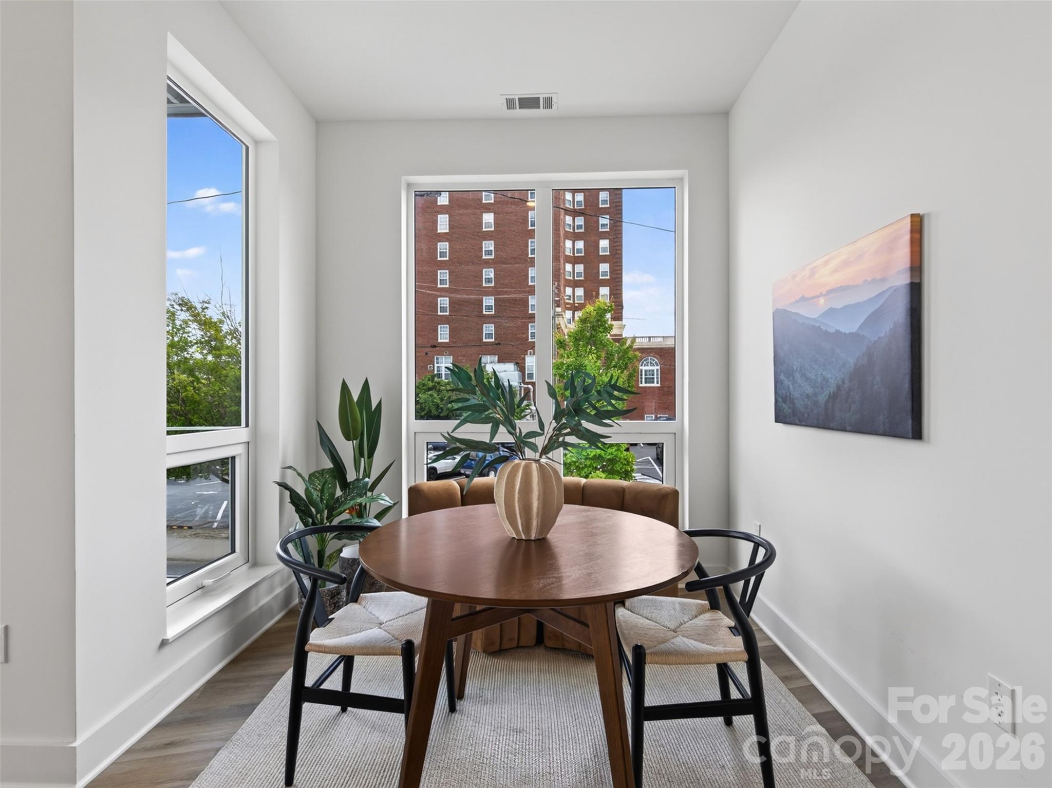 123 Haywood Street 204 Property Photo 6