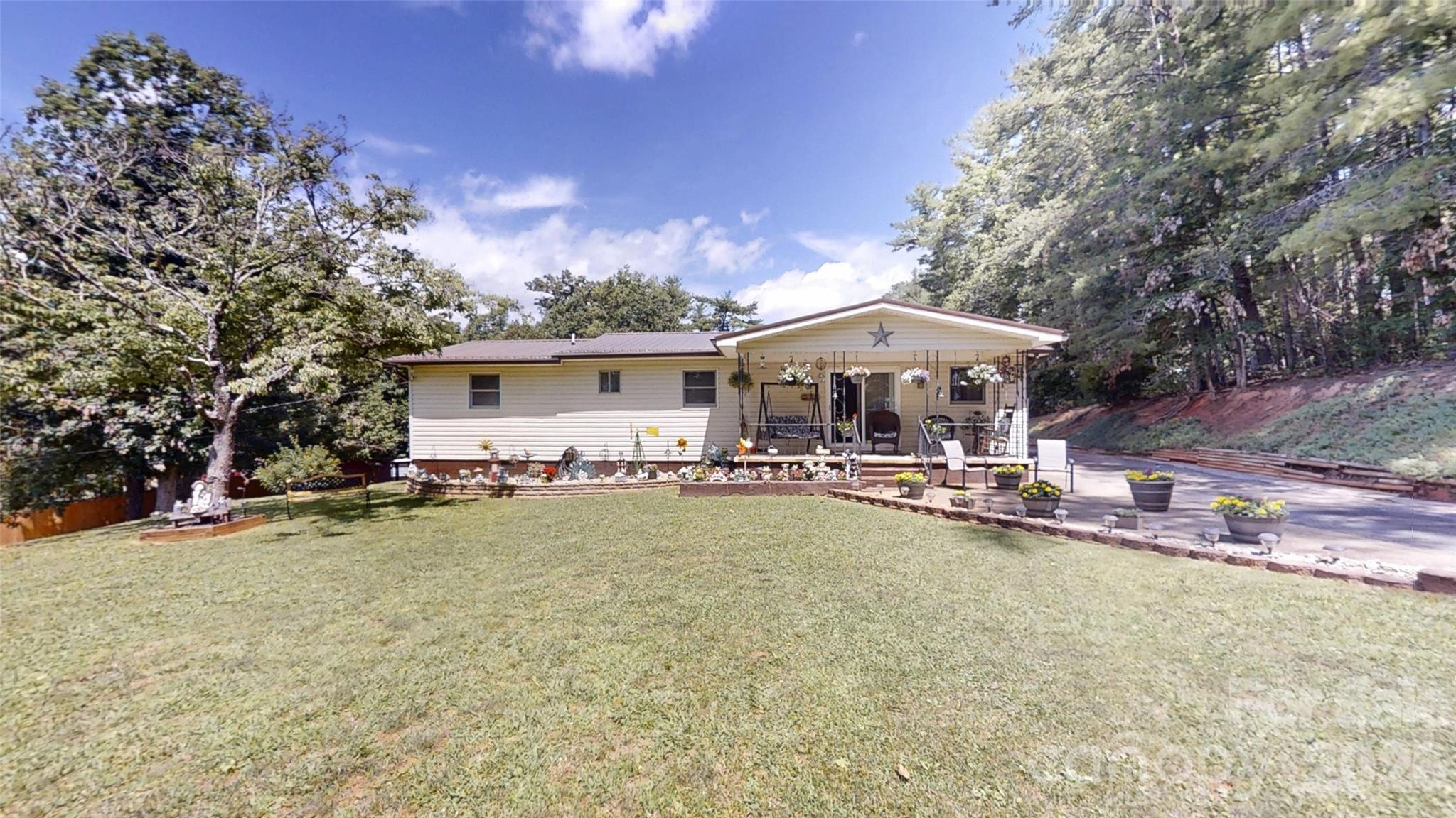 81 Pine Mount Road Property Photo 5