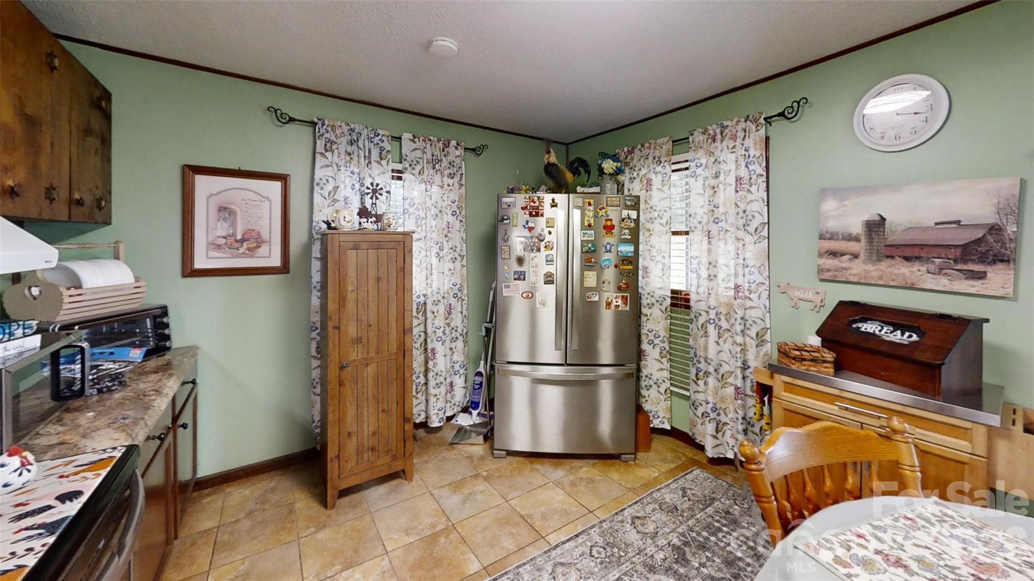81 Pine Mount Road Property Photo 8