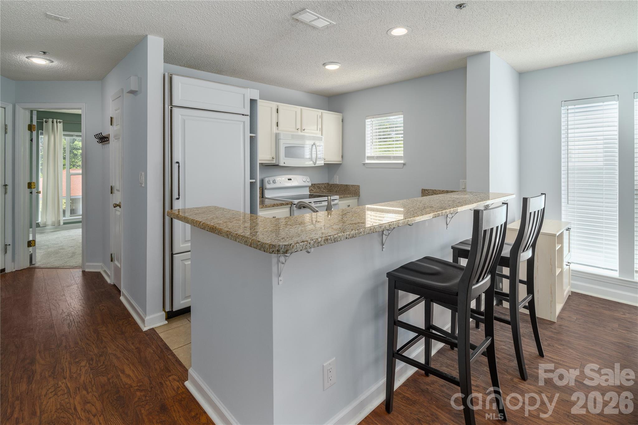 17919 Kings Point Drive K Property Photo 12