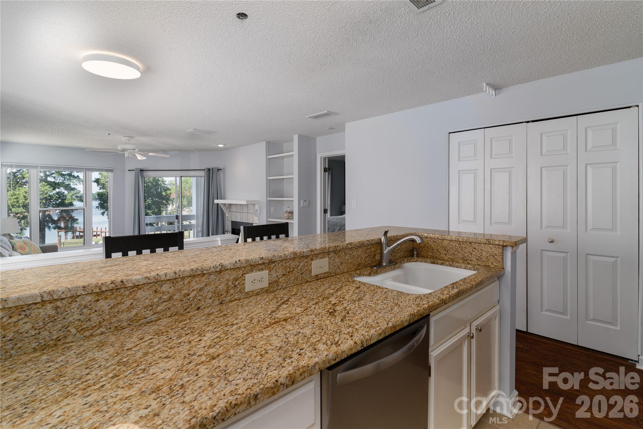 17919 Kings Point Drive K Property Photo 14
