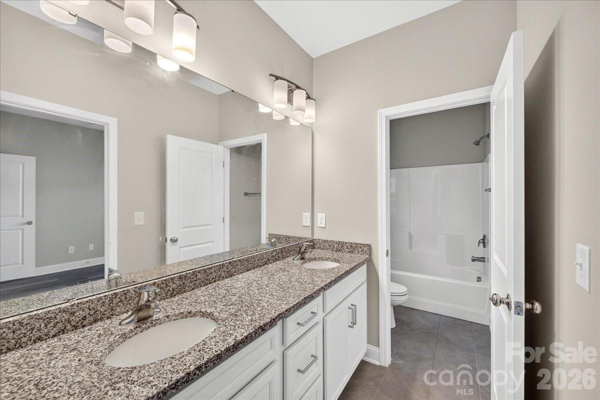 109 Tetcott Street Property Photo 43