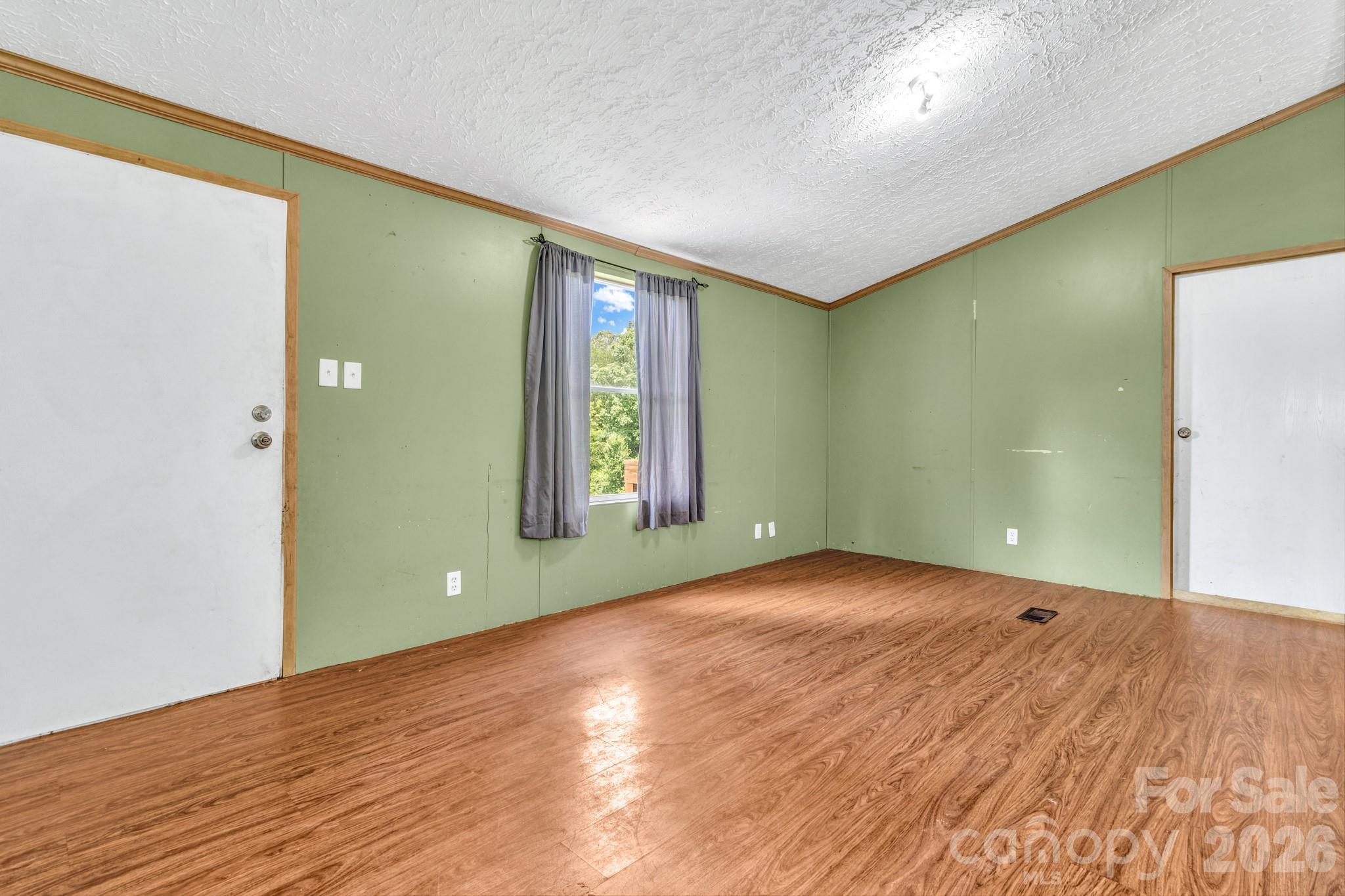 12 Green Cove Lane Property Photo 5