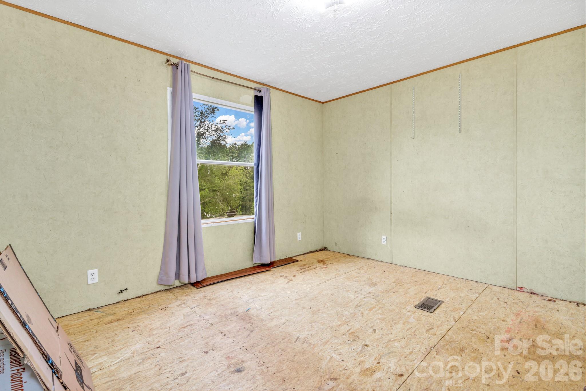 12 Green Cove Lane Property Photo 9