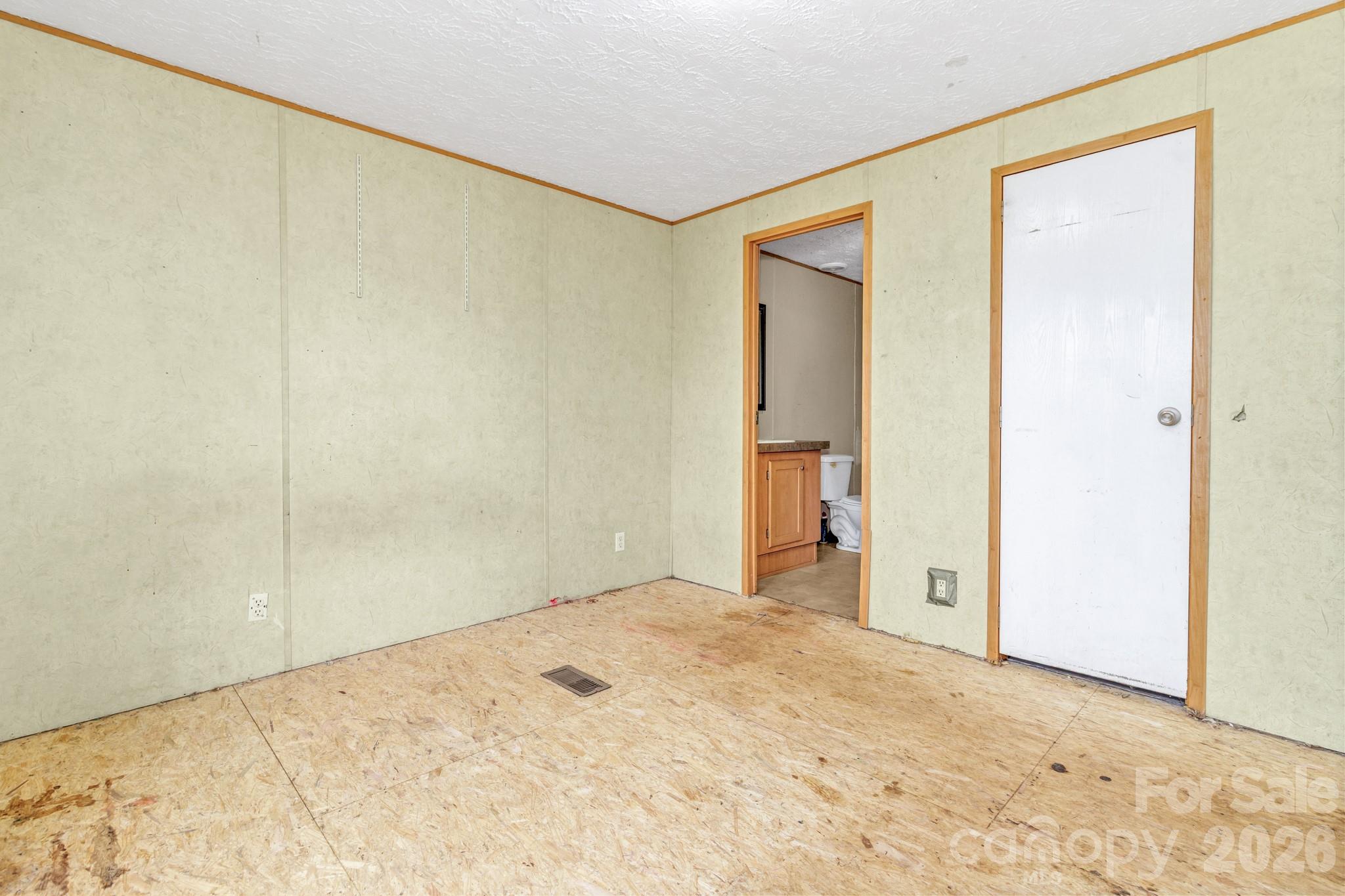 12 Green Cove Lane Property Photo 10