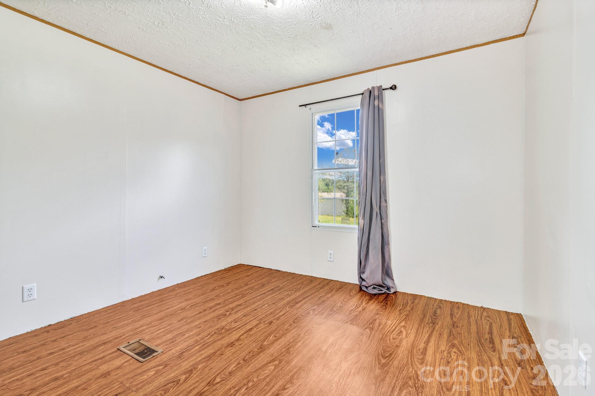 12 Green Cove Lane Property Photo 12