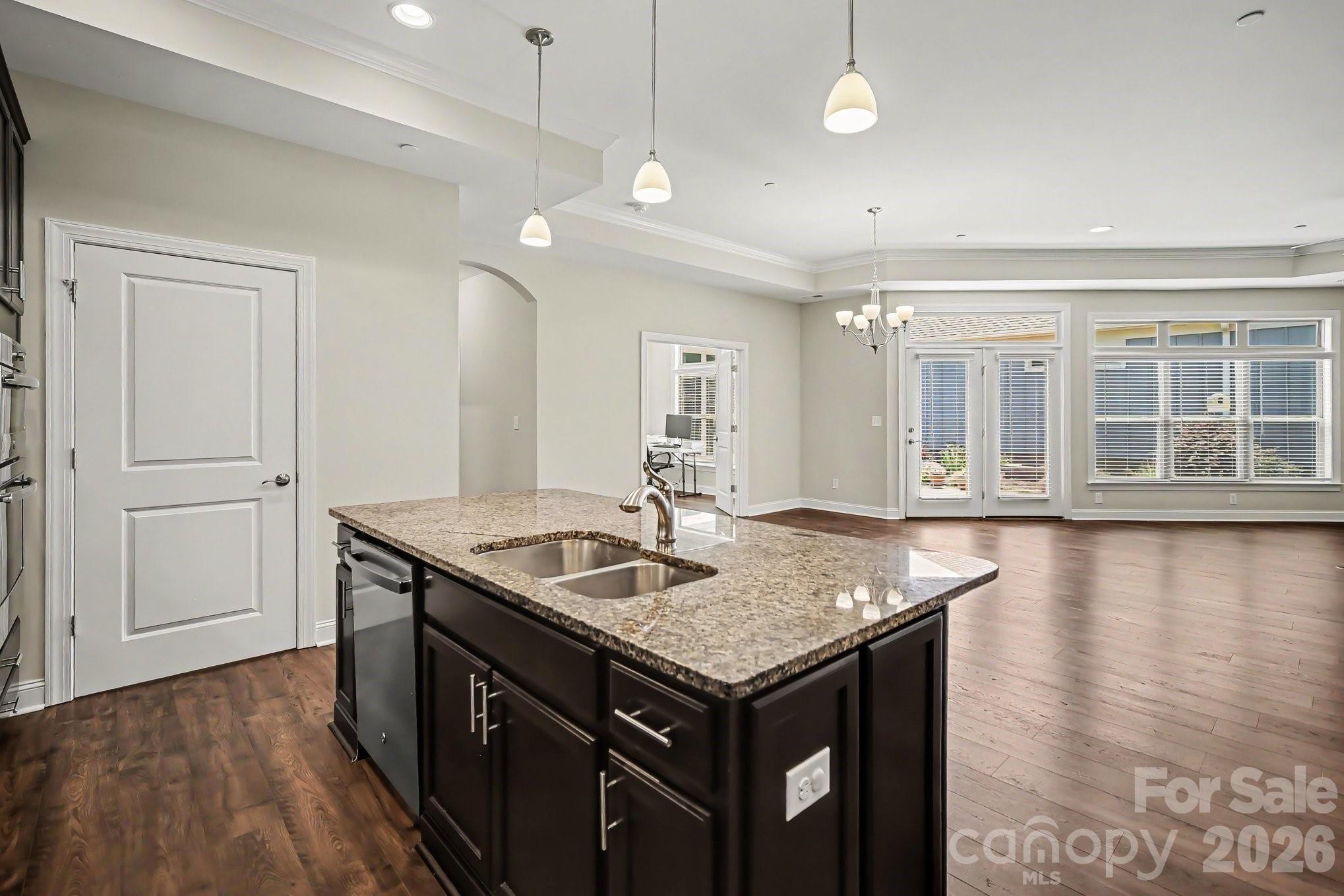 9032 Treetop Way Property Photo 16