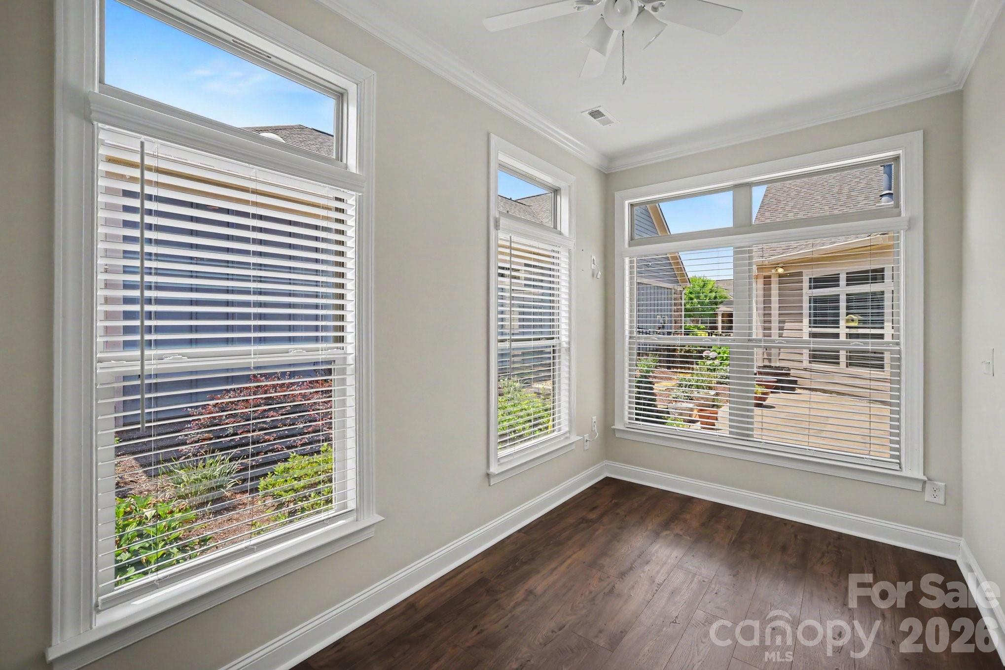 9032 Treetop Way Property Photo 23